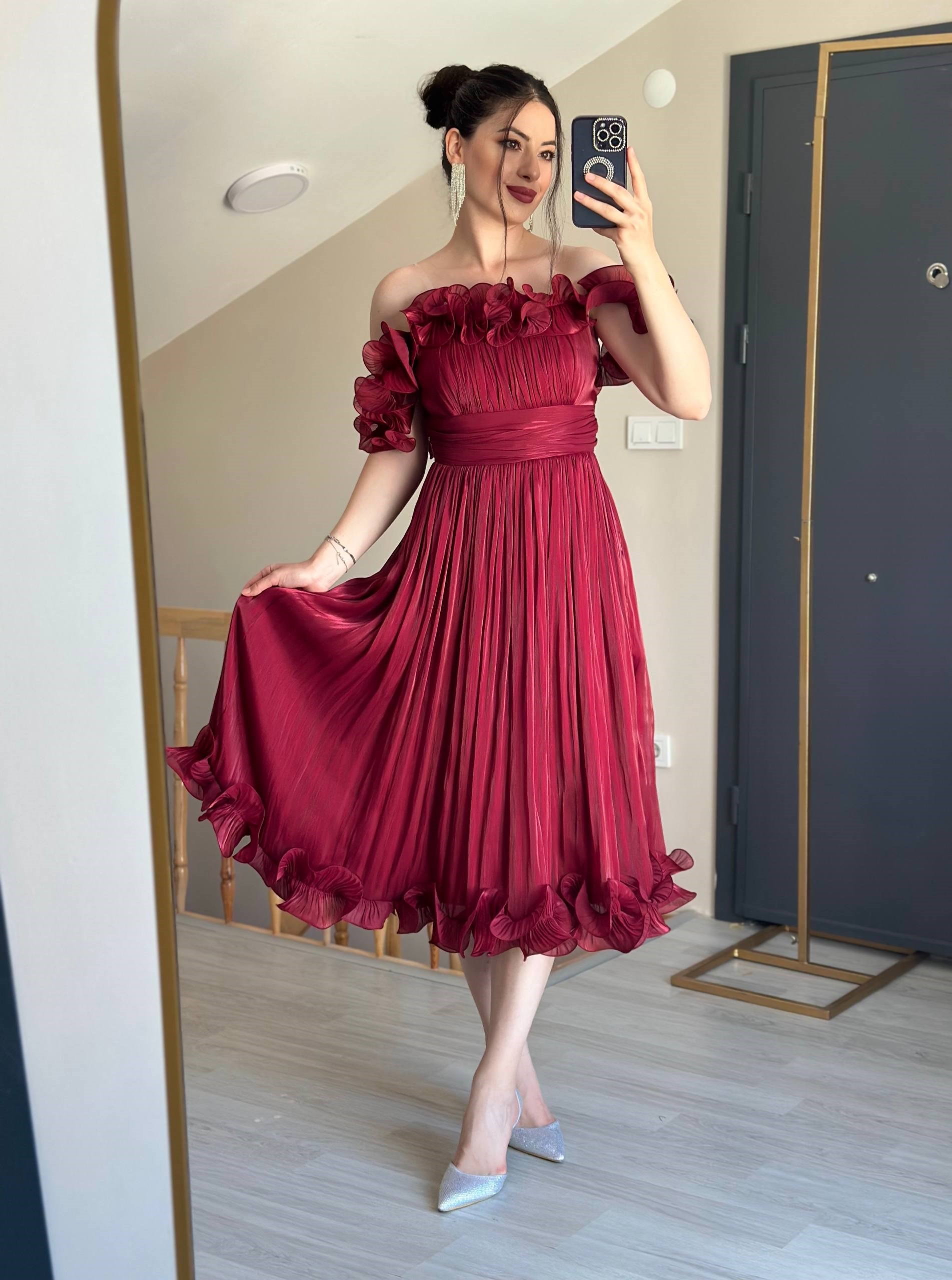 Çiçek detaylı şifon midi boy bordo abiye