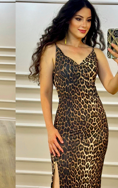 Leopar desenli sandy kumaş full likralı midi boy degaje yaka elbise