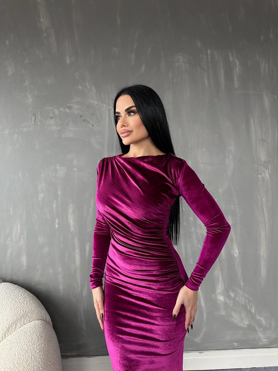 Pembe kadife büzgülü maxi boy elbise