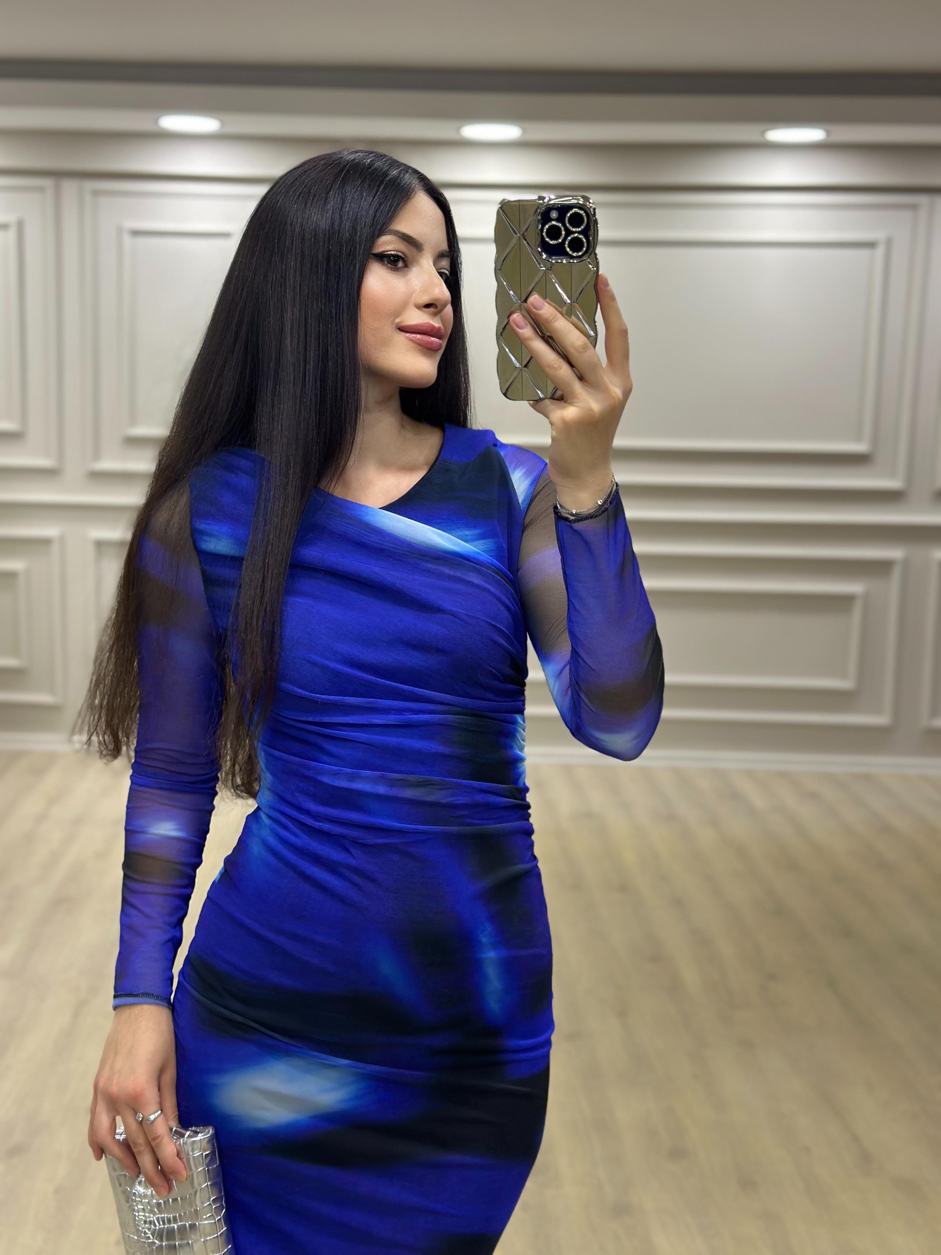 Saks mavi tül astarlı uzun elbise
