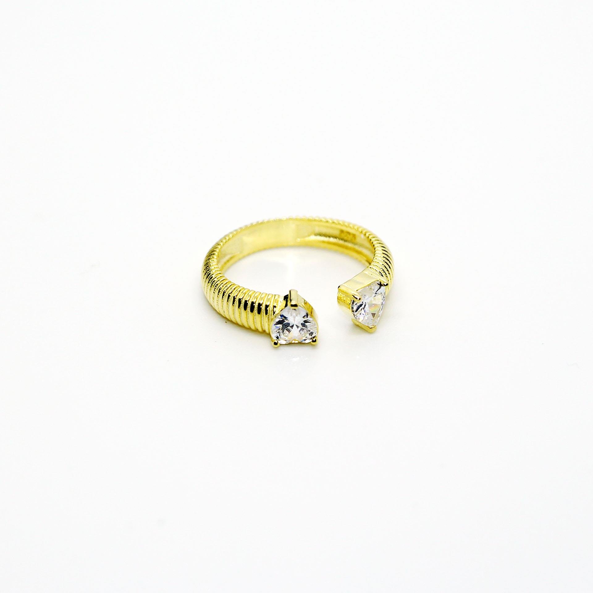 Kalp Taşlı Yüzük