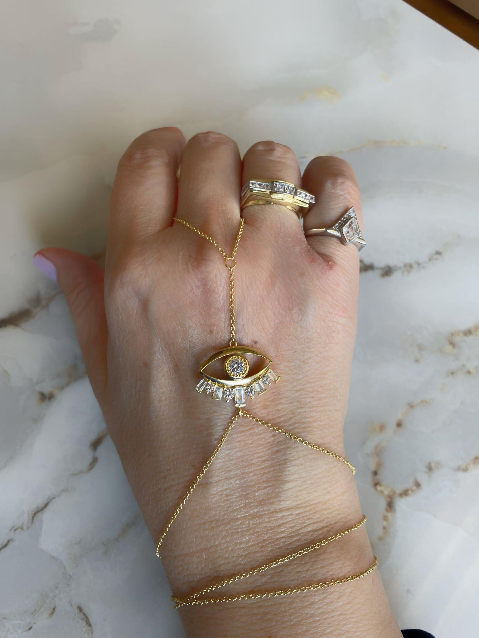 Kirpikli Göz Şahmeran