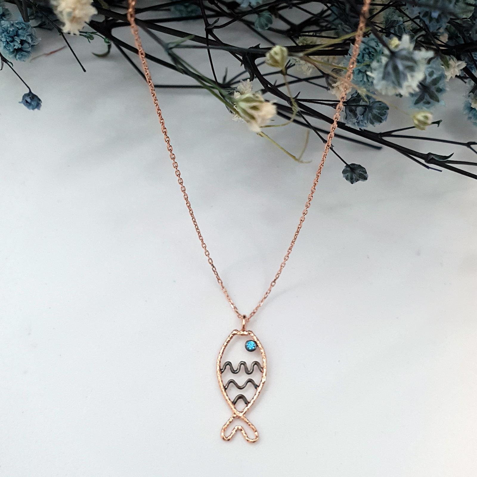 Mavi Gözlü Telli Balık Kolye