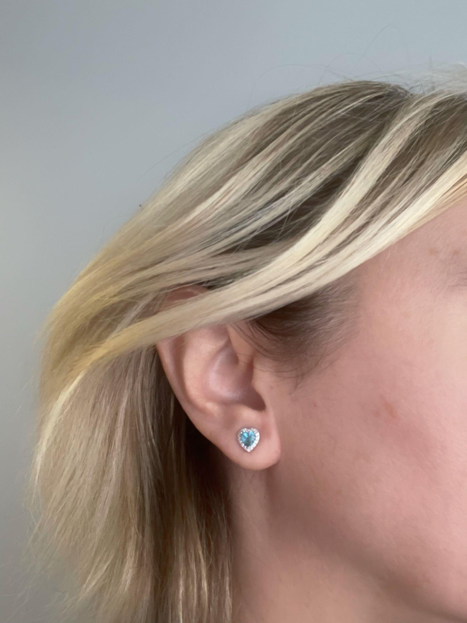 Mavi Taşlı Mini Kalp Küpe