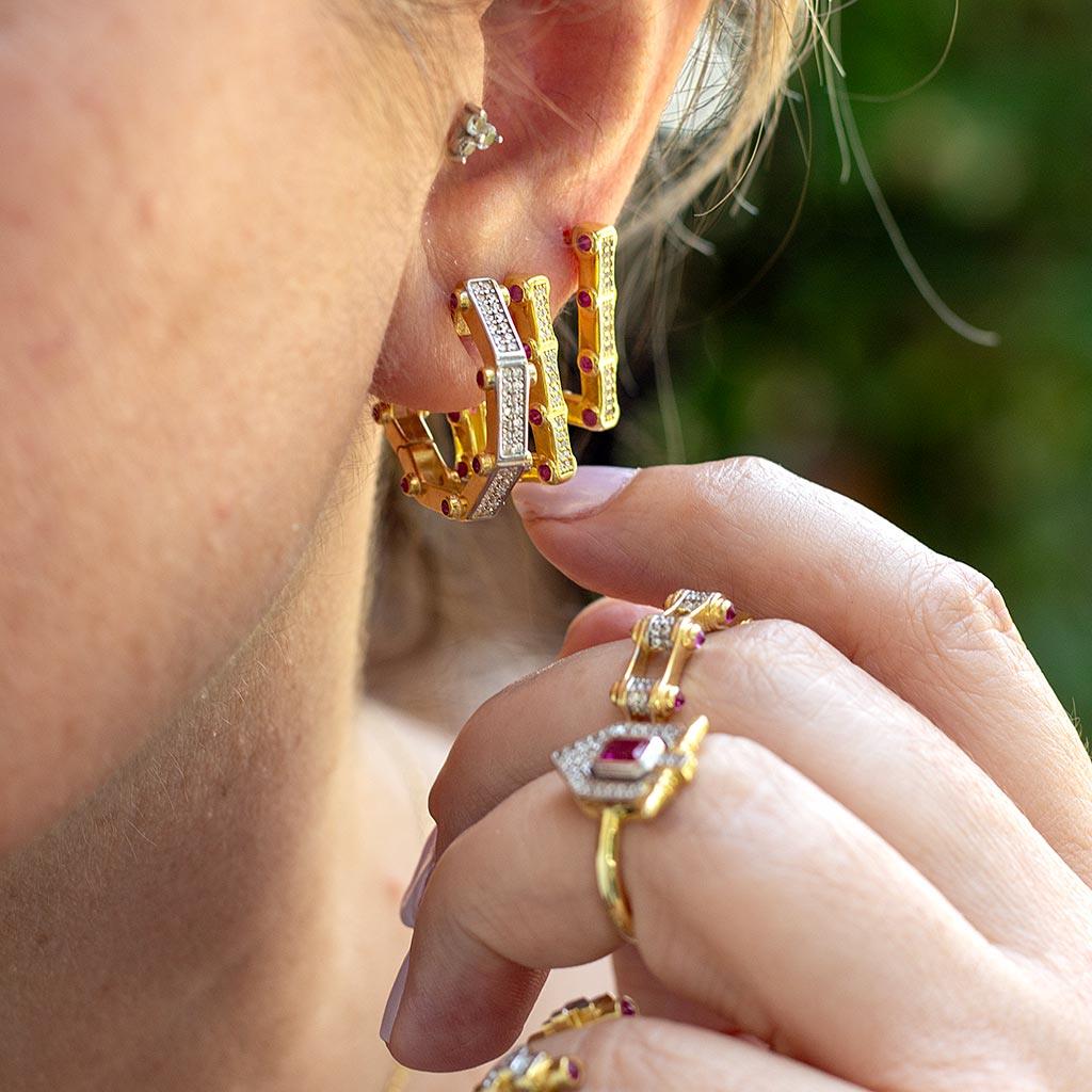 Maya Köşeli Halka Küpe