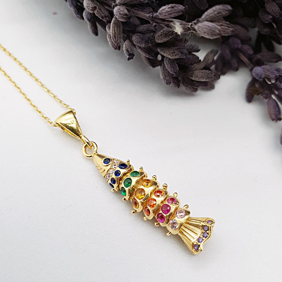 Oynar Gövdeli Taşlı Balık Kolye