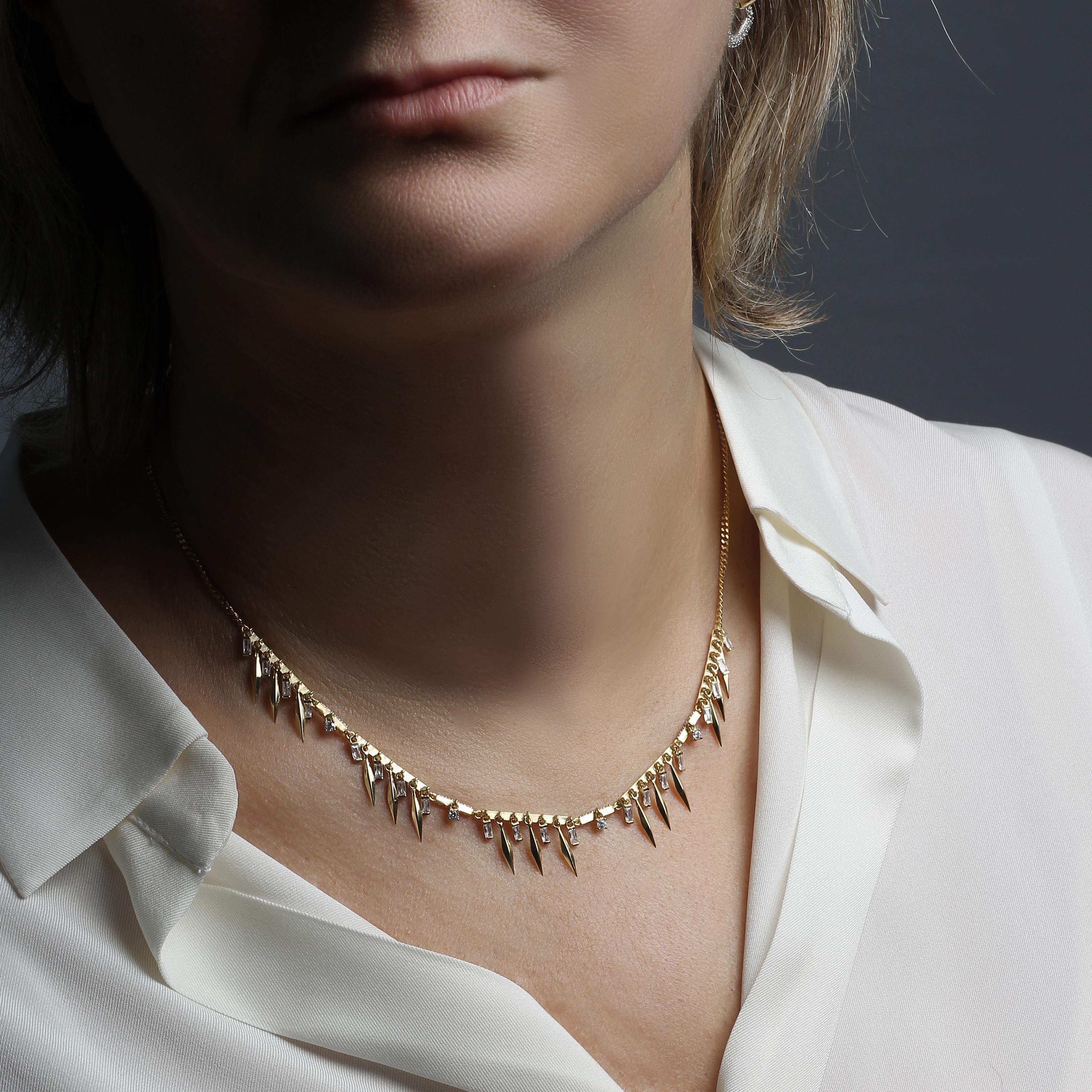 Siena Baget Taşlı Püskül Kolye