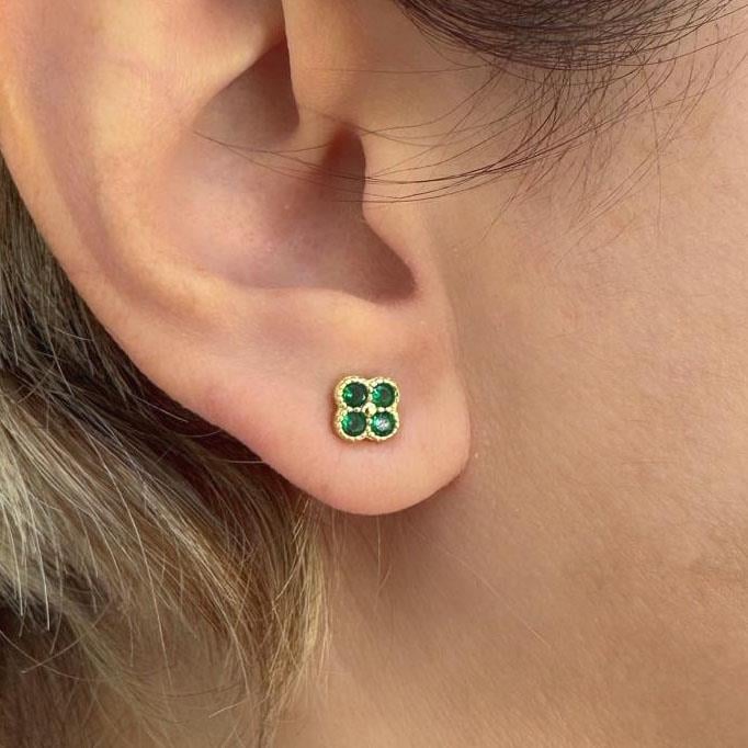 Zümrüt Dört Yaprak Mini Küpe