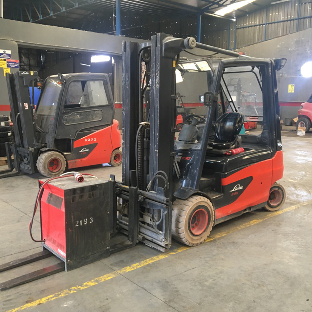 LINDE E30L-387 Elektrikli Forklift (F1.5972)