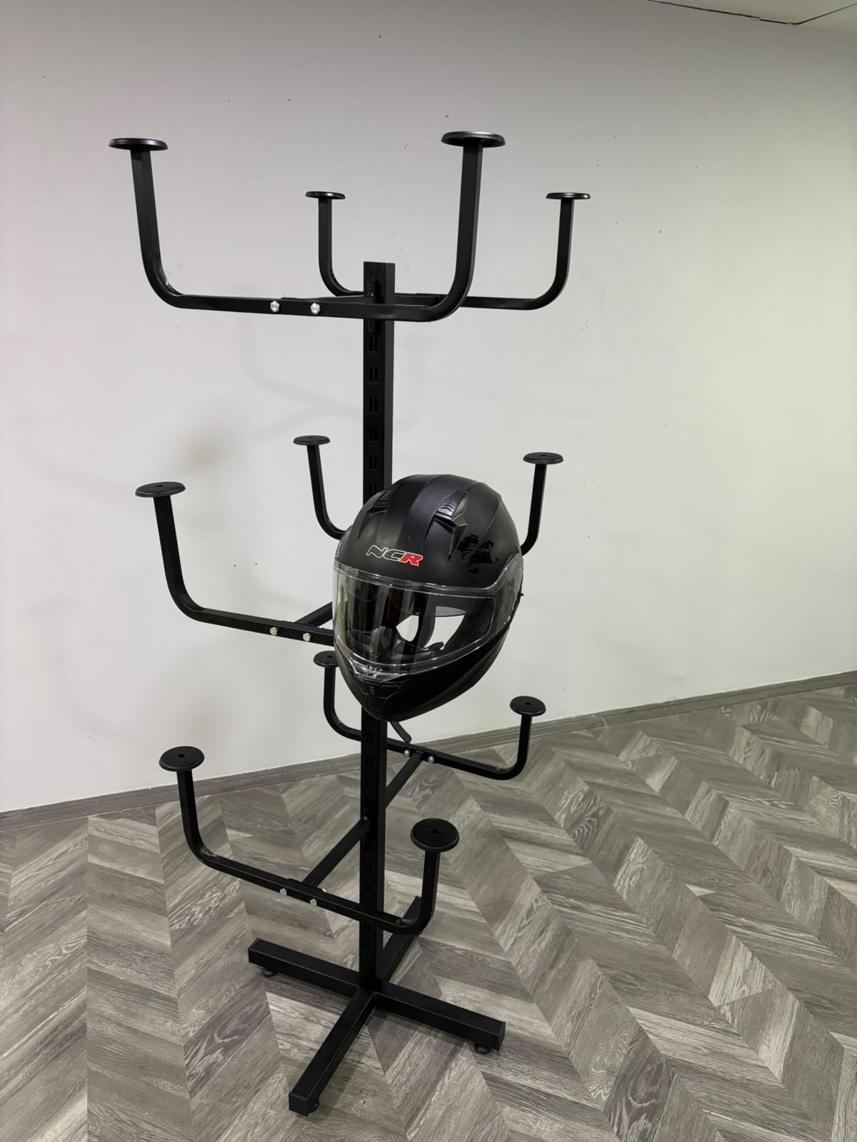 12'li Kask Standı