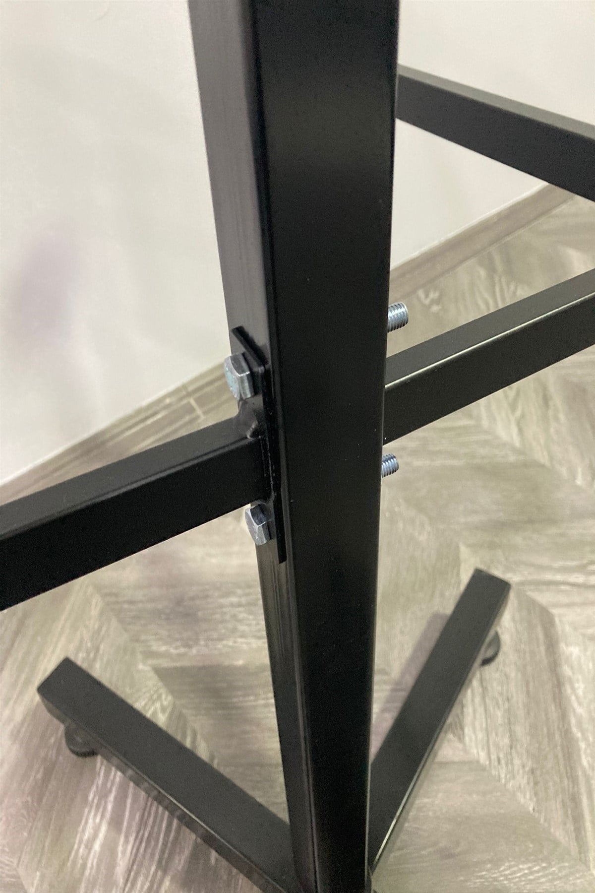18 'li Helmet Stand