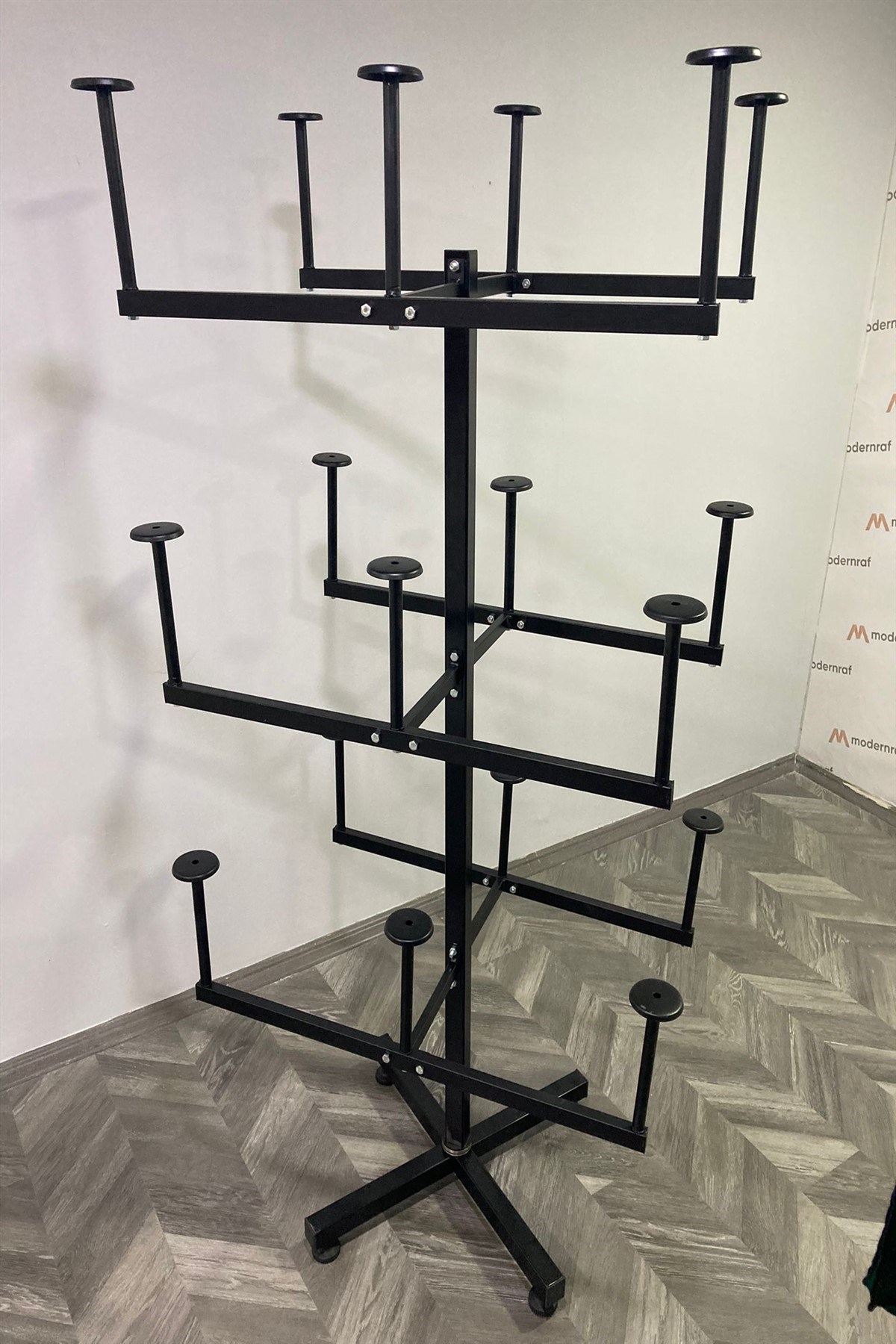 18 'li Helmet Stand