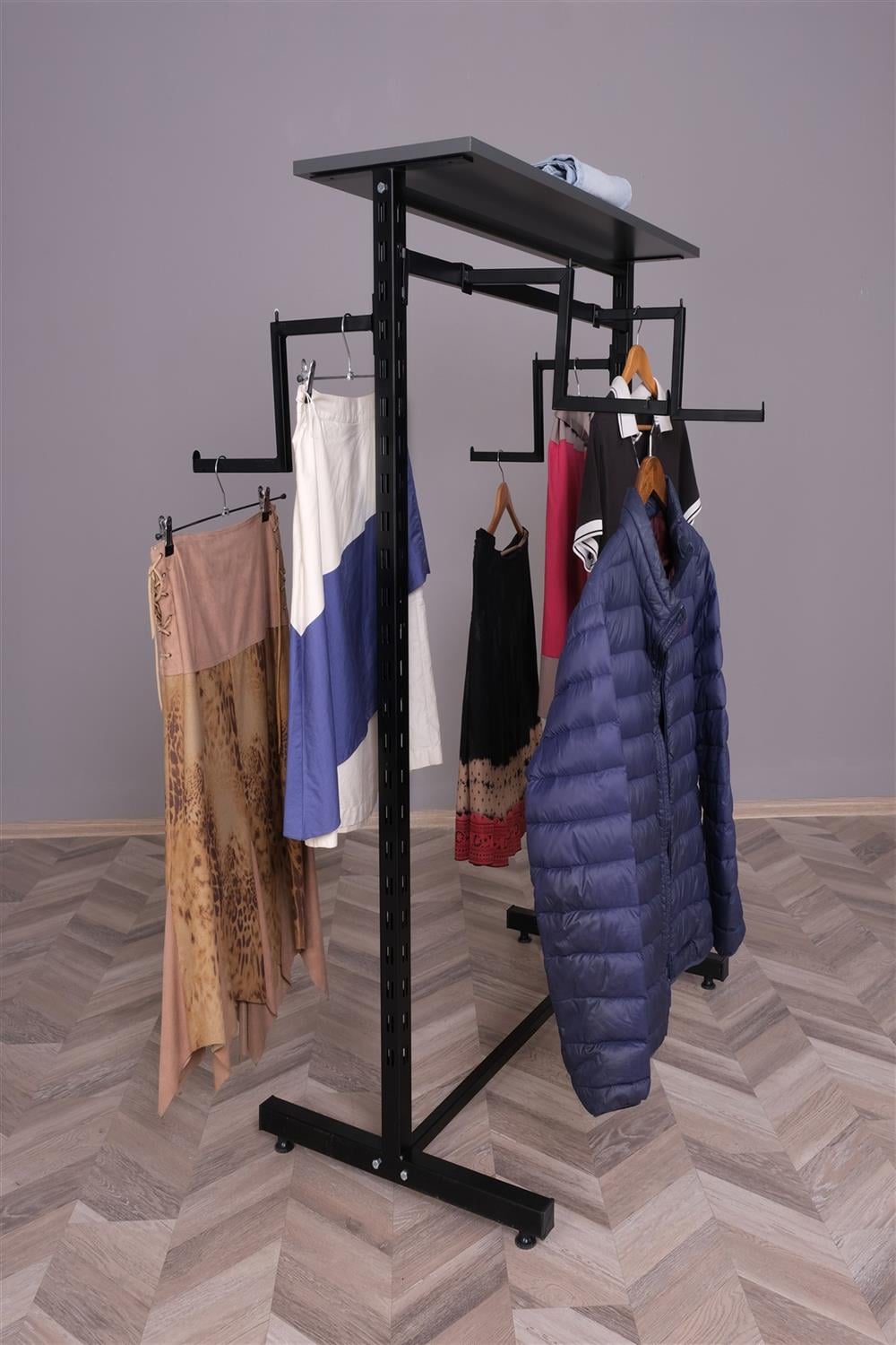 Çift Yönlü 4 Kollu Z Askılık Stand