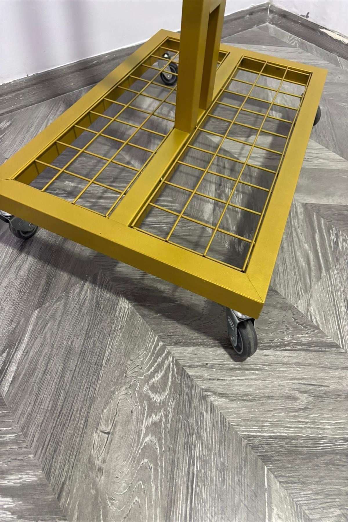 Gold Boyalı Ahtapot Stand