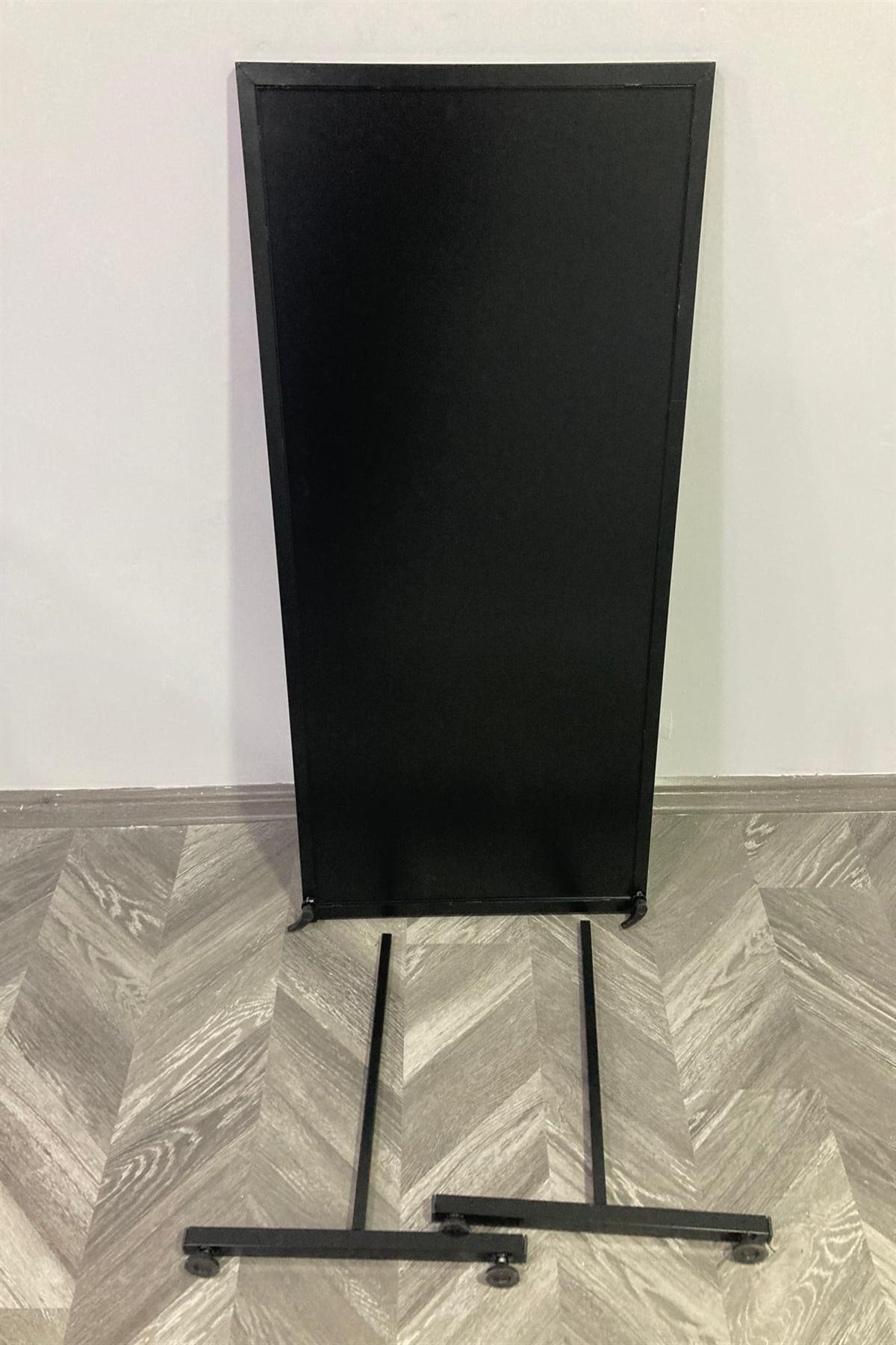 Magnet Sergileme Standı