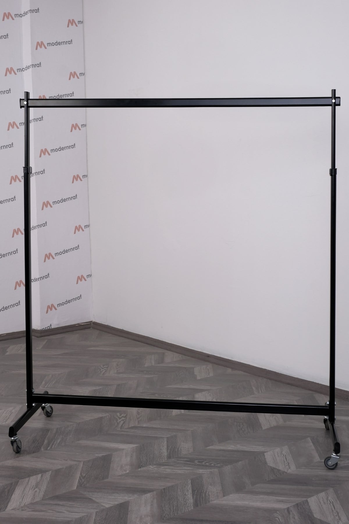 Yandan Çıkmalı Tekli Ayarlı Lüks Boyalı Stand