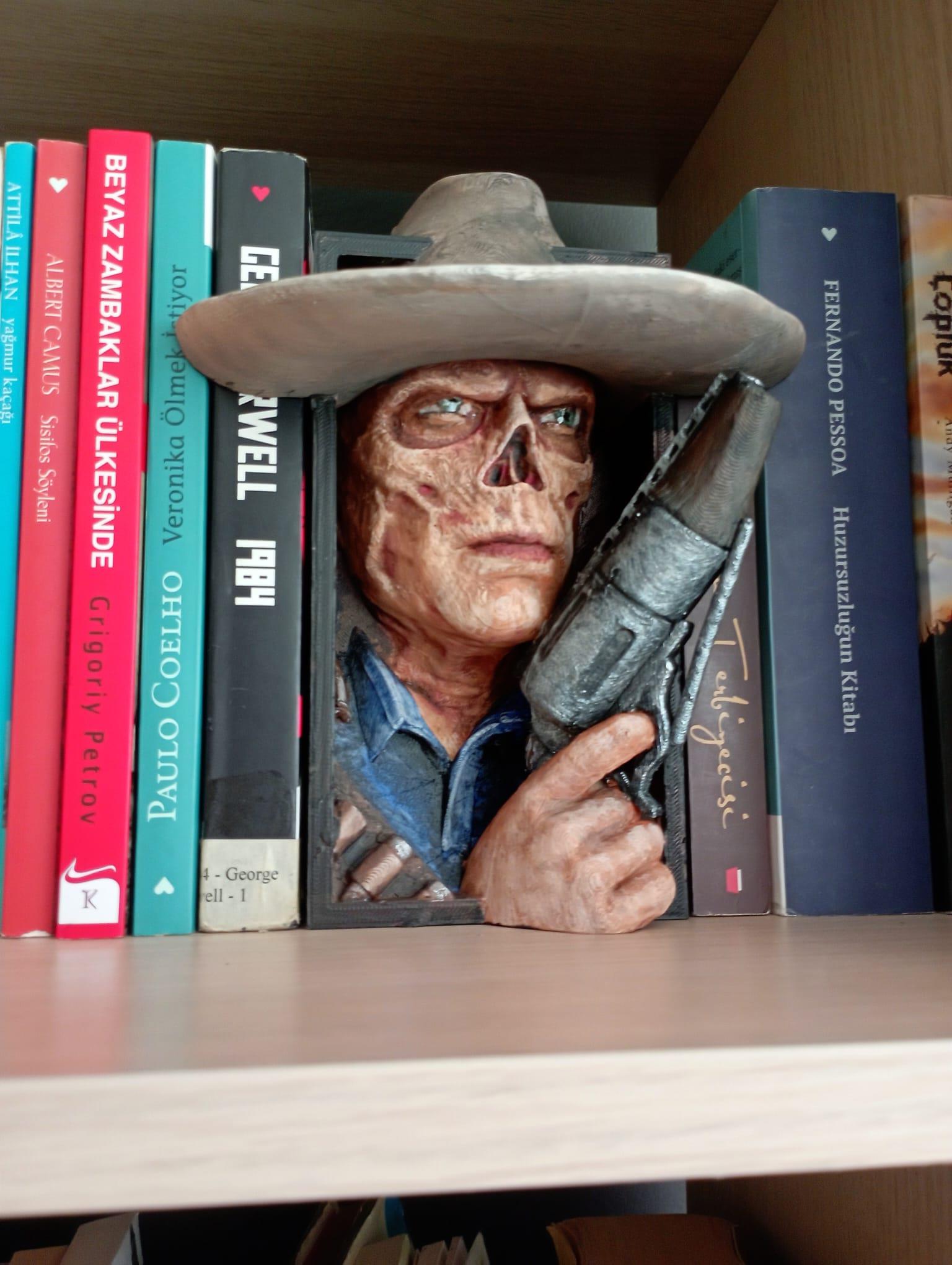 Book Nook Fallout