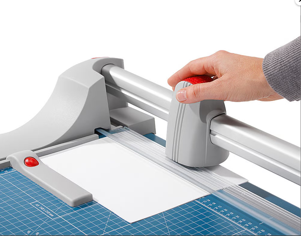 DAHLE 440 SÜRGÜLÜ GİYOTİN - A4 - 36CM - 35SYF.