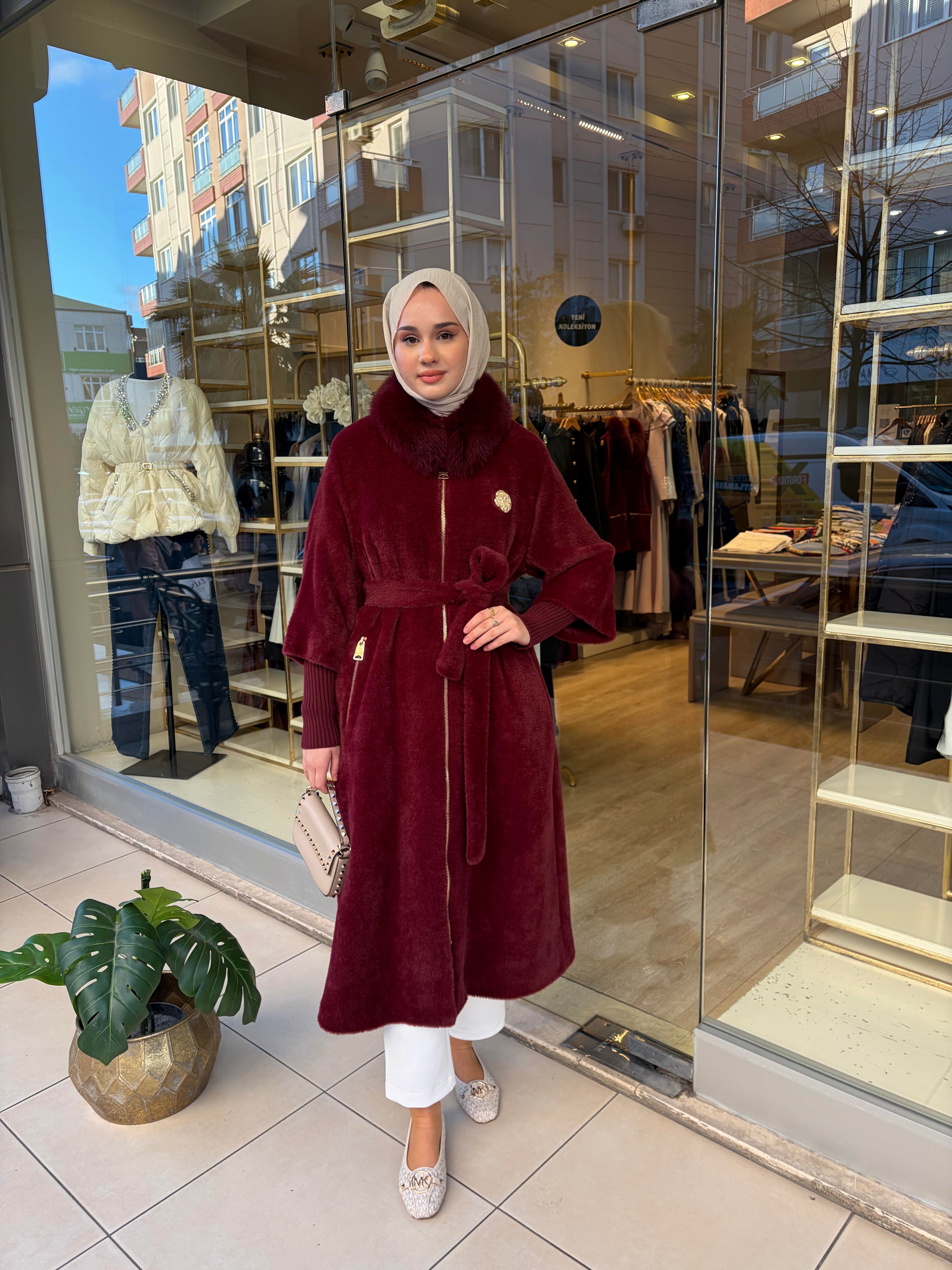  TRİKO FERMUAR VE KÜRKLÜ KABAN BORDO