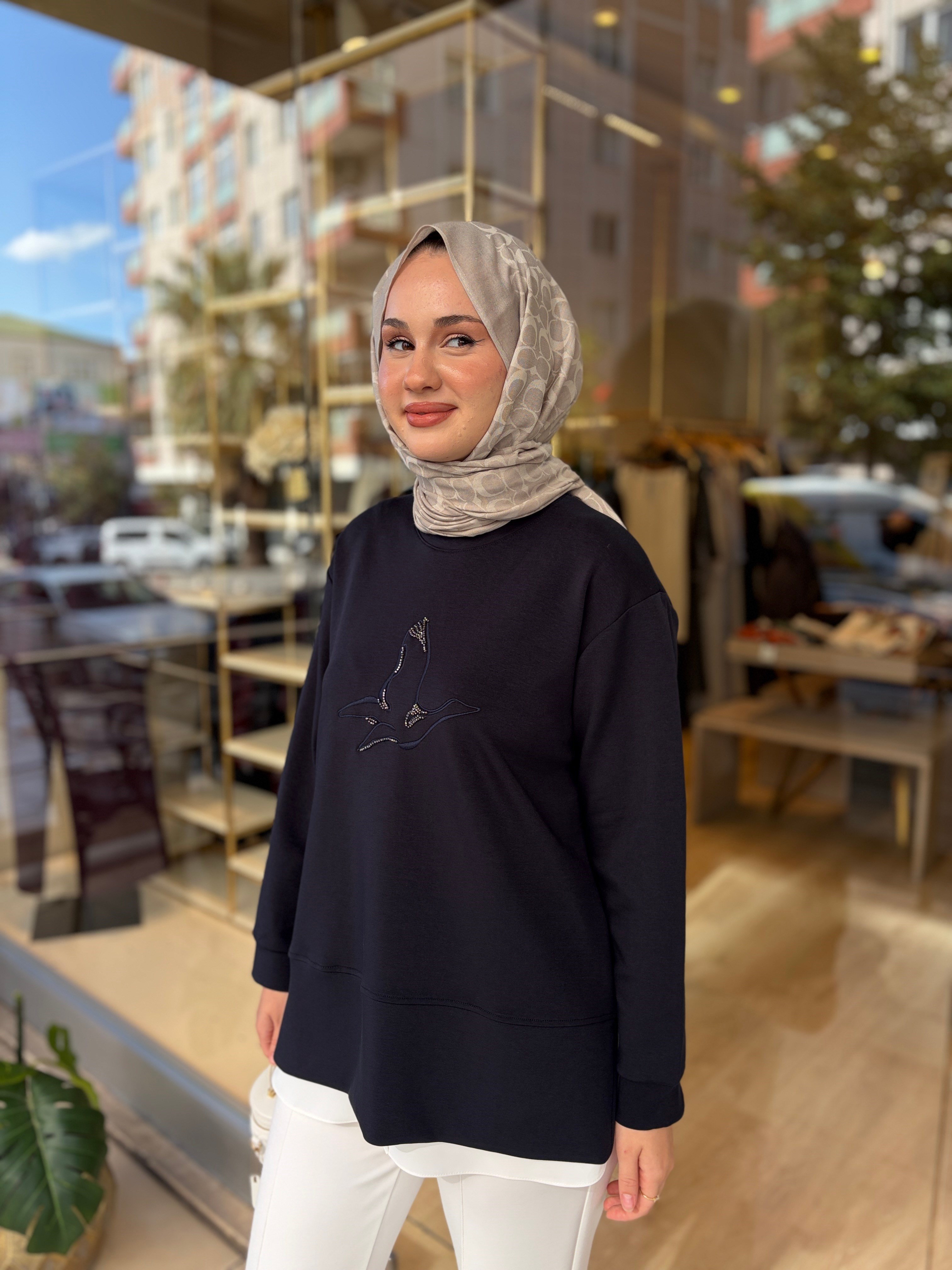 1000 NAKIŞ DETAYLI SWEAT LACİVERT