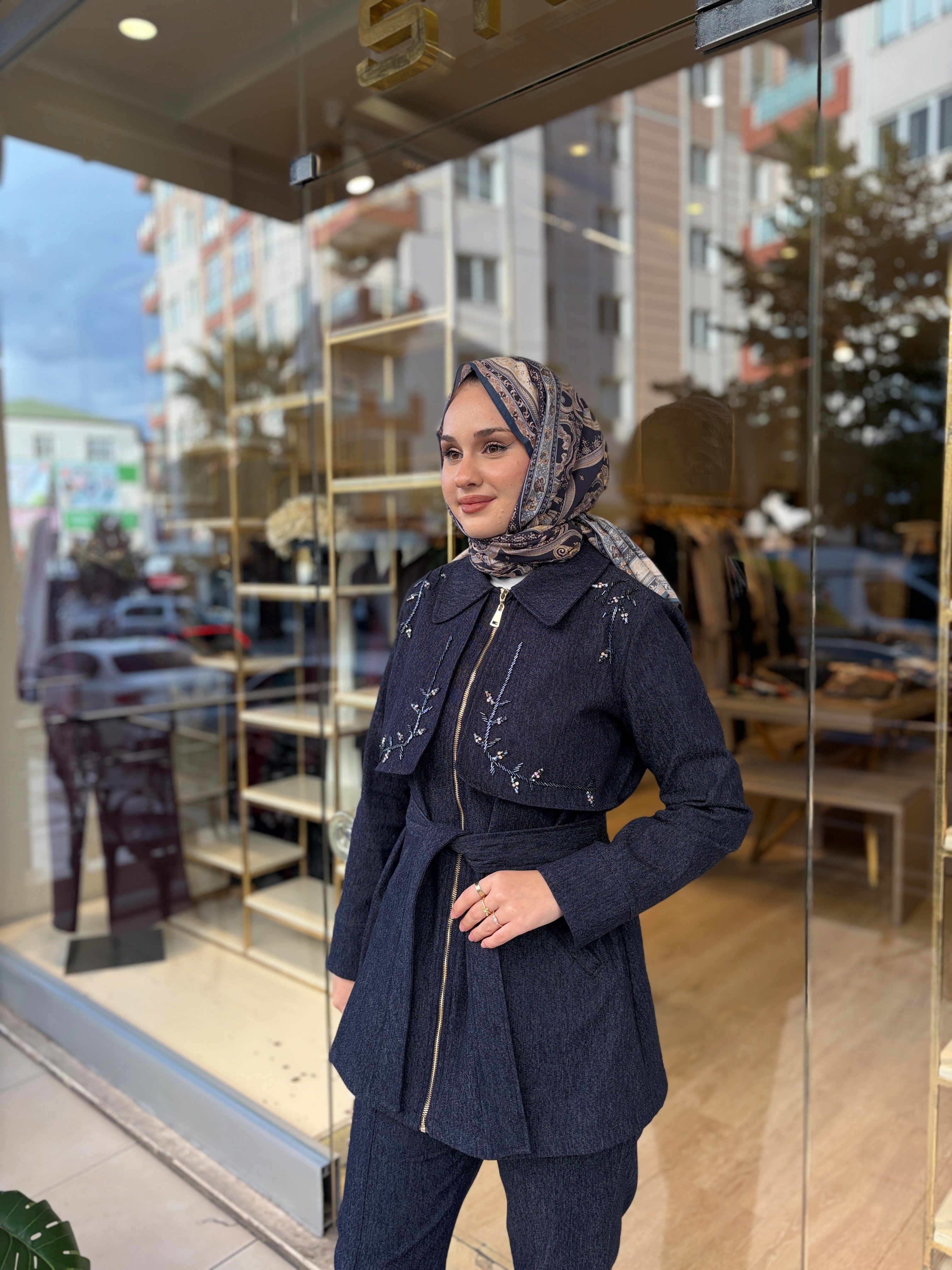 1082 İŞLEMELİ KOT TAKIM LACİVERT