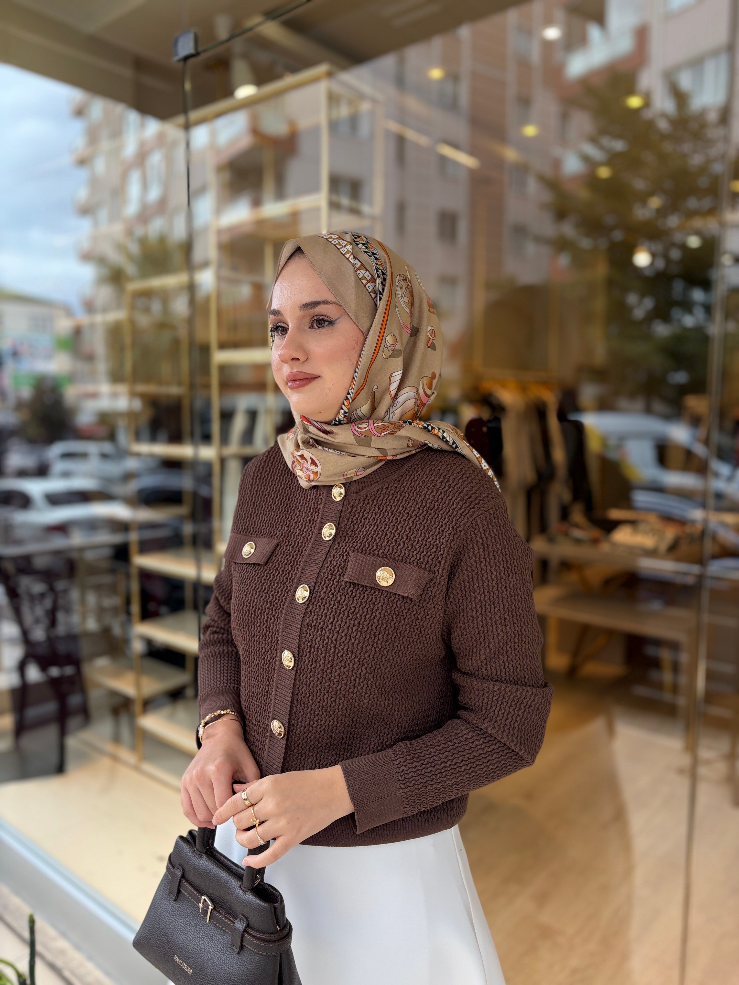 601 GOLD DÜĞME DETAYLI TRİKO HIRKA  KAHVE 