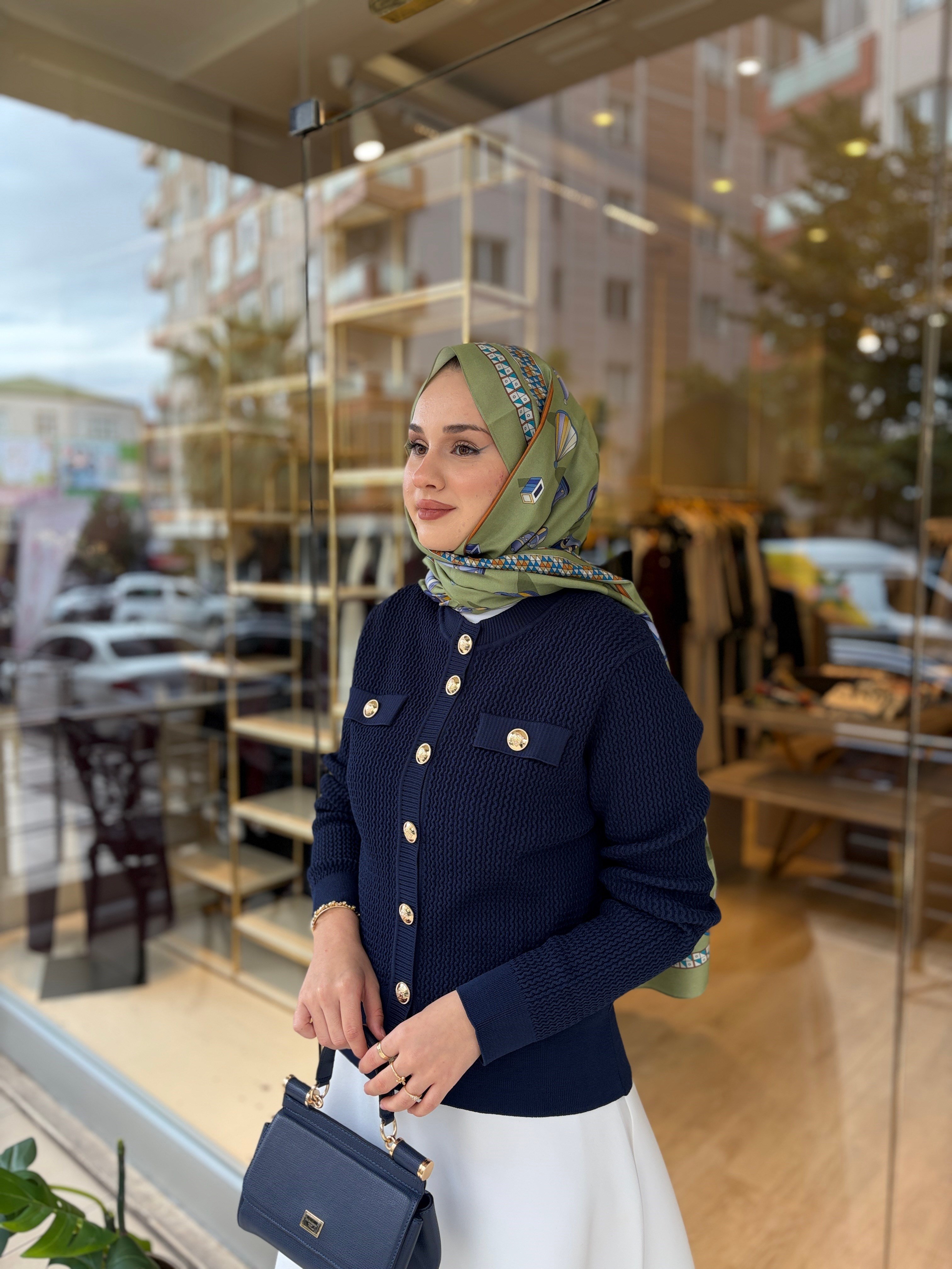 601 GOLD DÜĞME DETAYLI TRİKO HIRKA LACİVERT 