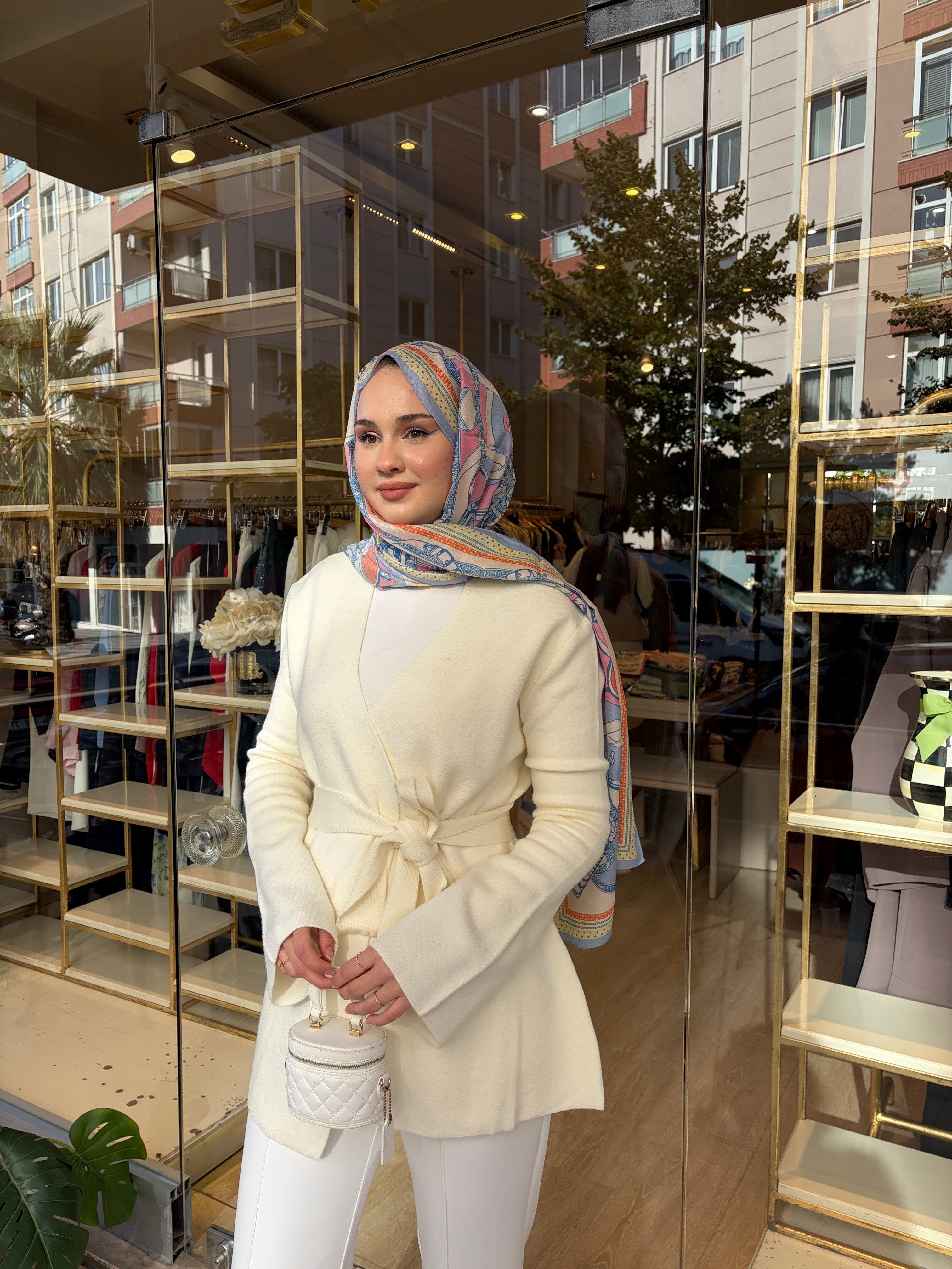 61002 KRUVAZE YÜN KARIŞIMLI TRİKO HIRKA  EKRU 