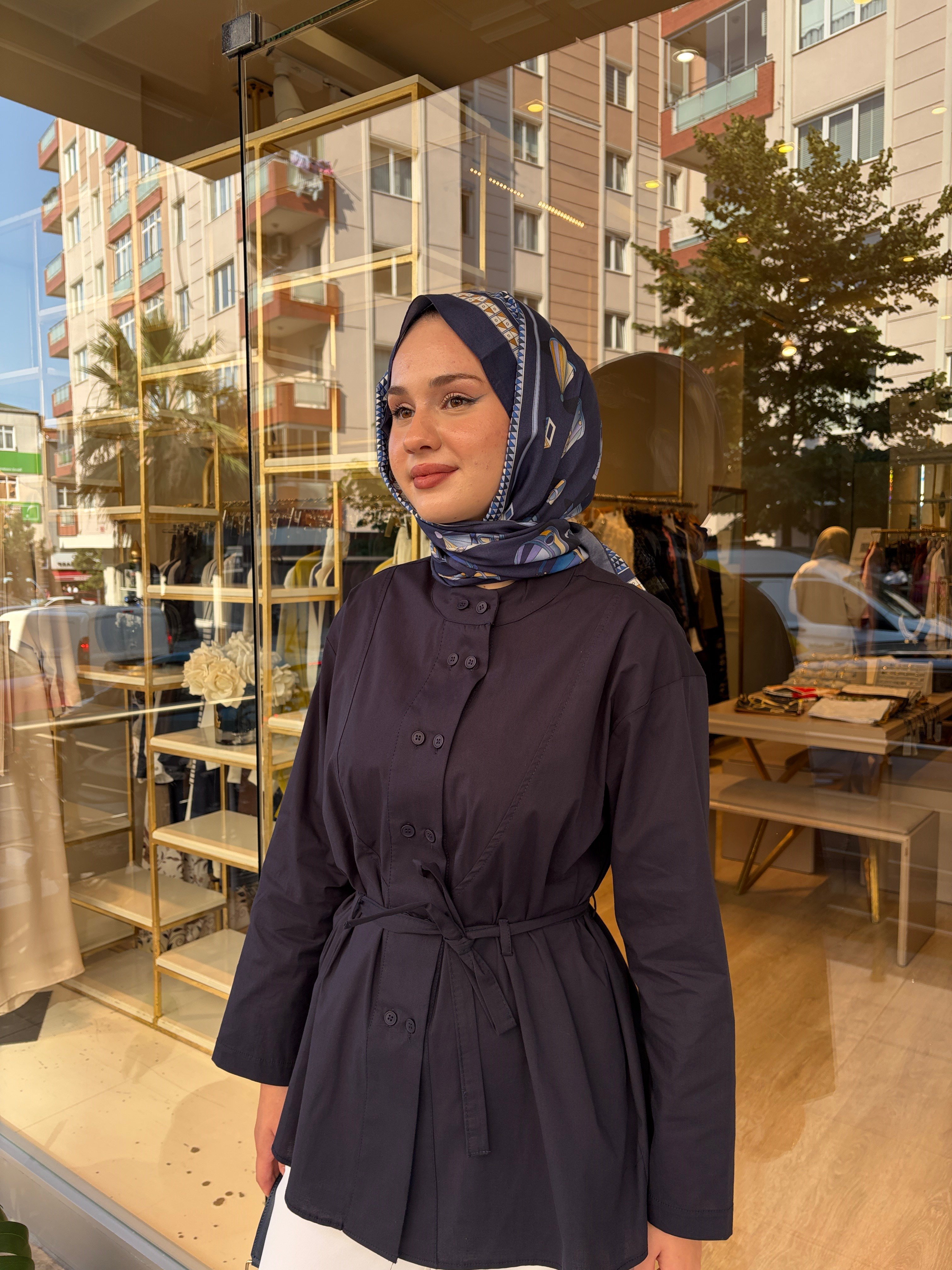 BAĞCIKLI GÖMLEK LACİVERT