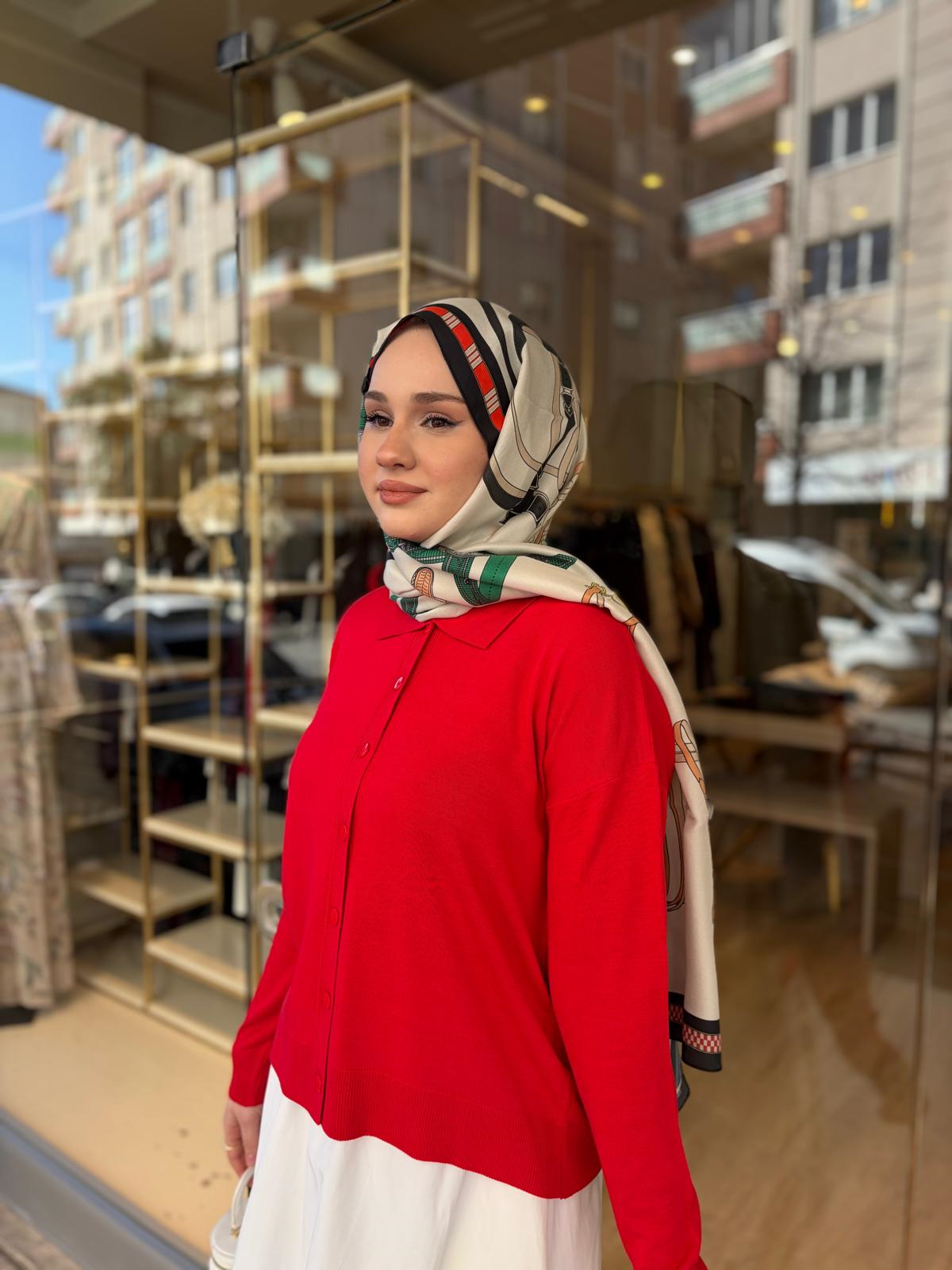 BASİC HIRKA KIRMIZI