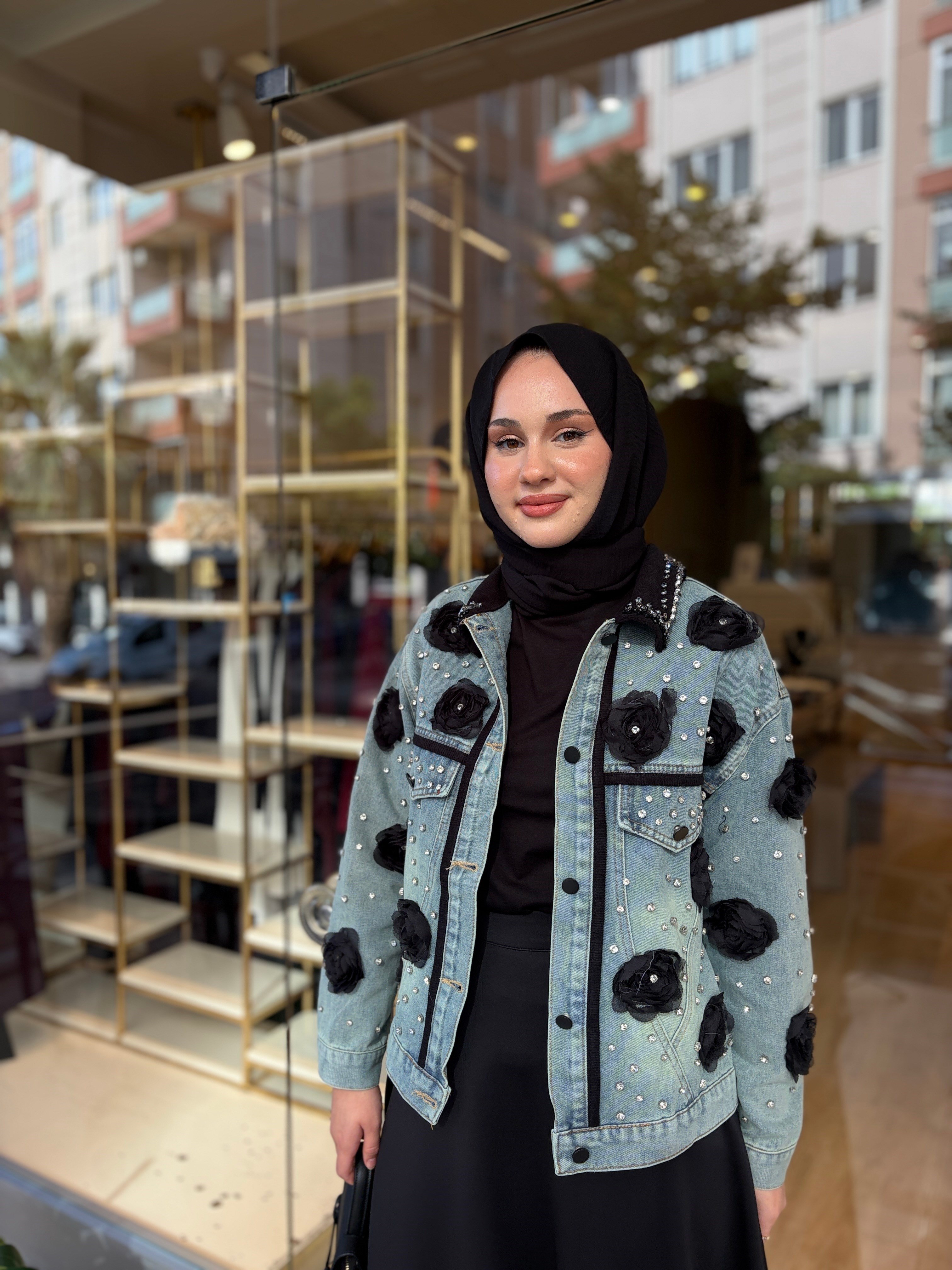 ÇİÇEK DETAYLI KOT CEKET MAVİ