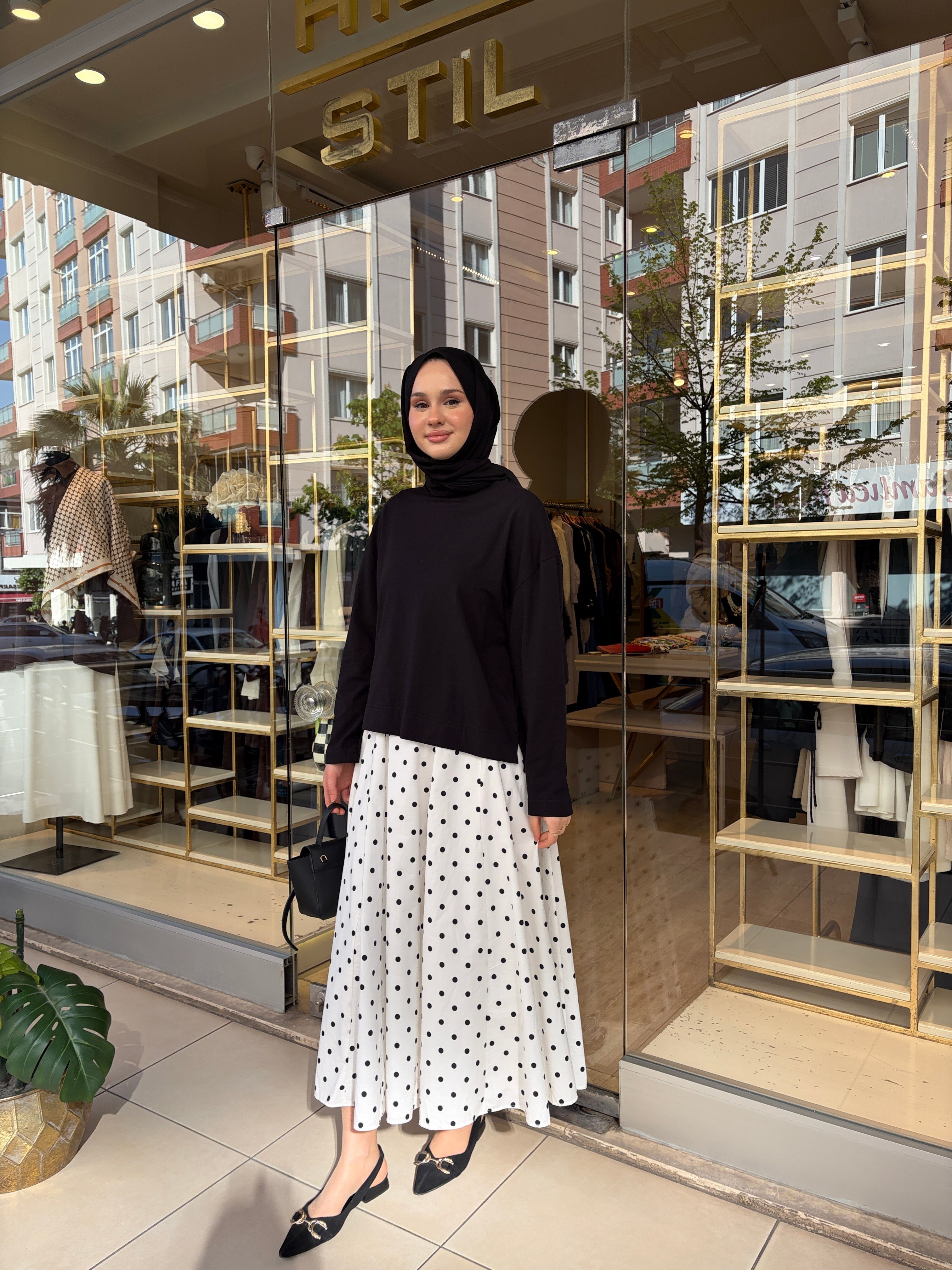 COMFY SWEAT SİYAH