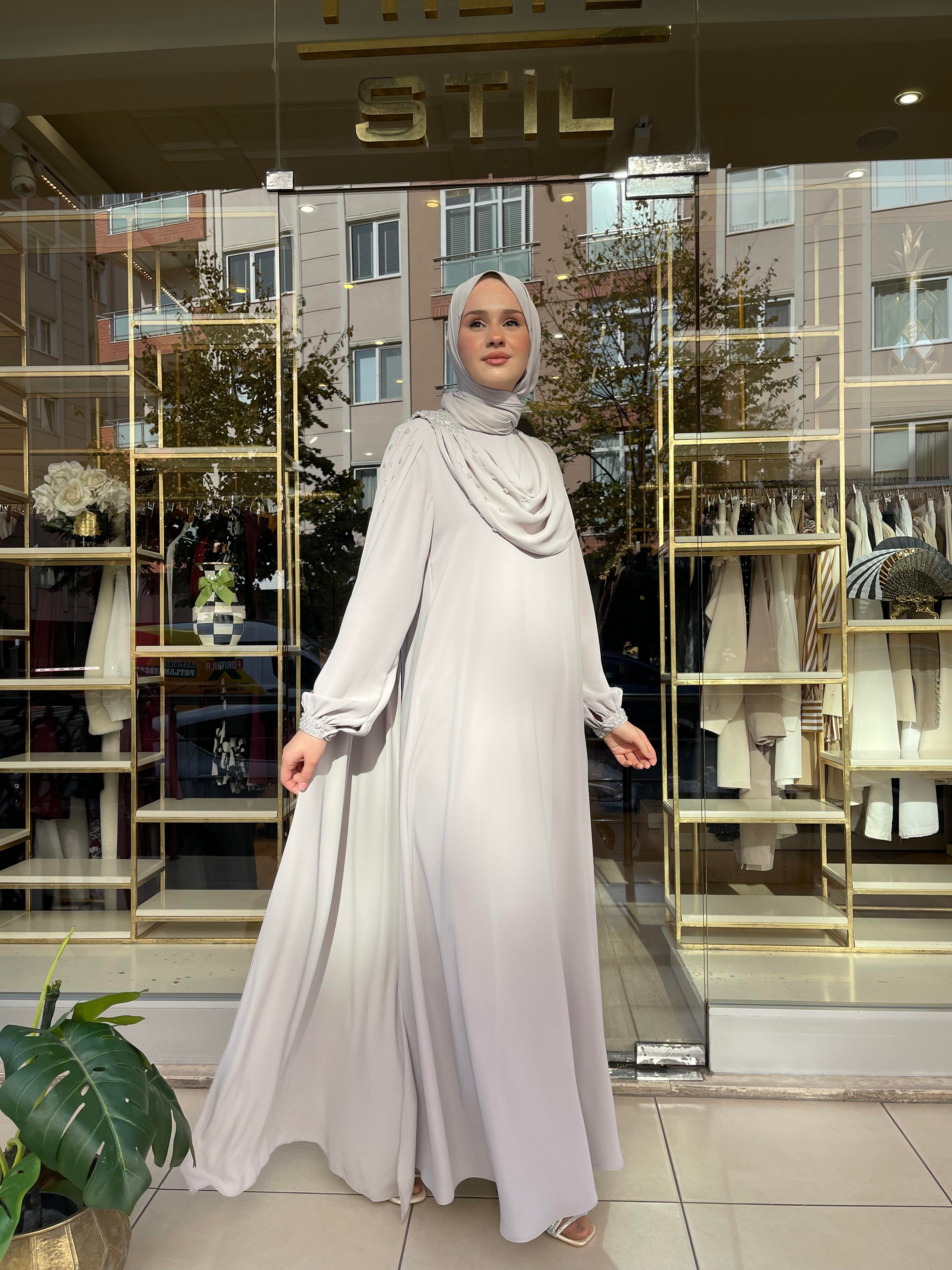 DEGAJE YAKA ELBİSE