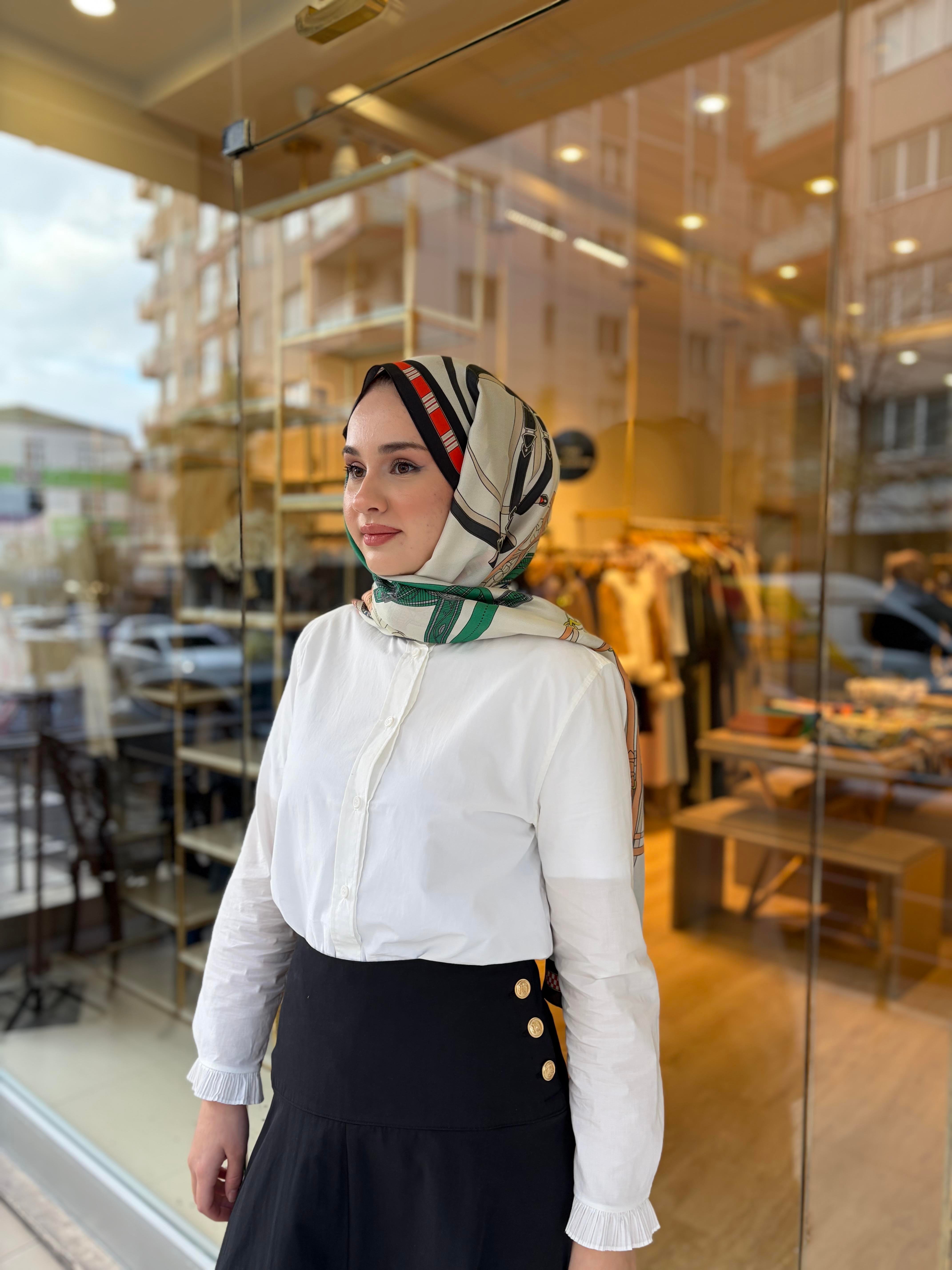 DÜĞMELİ GABARDİN ETEK SİYAH