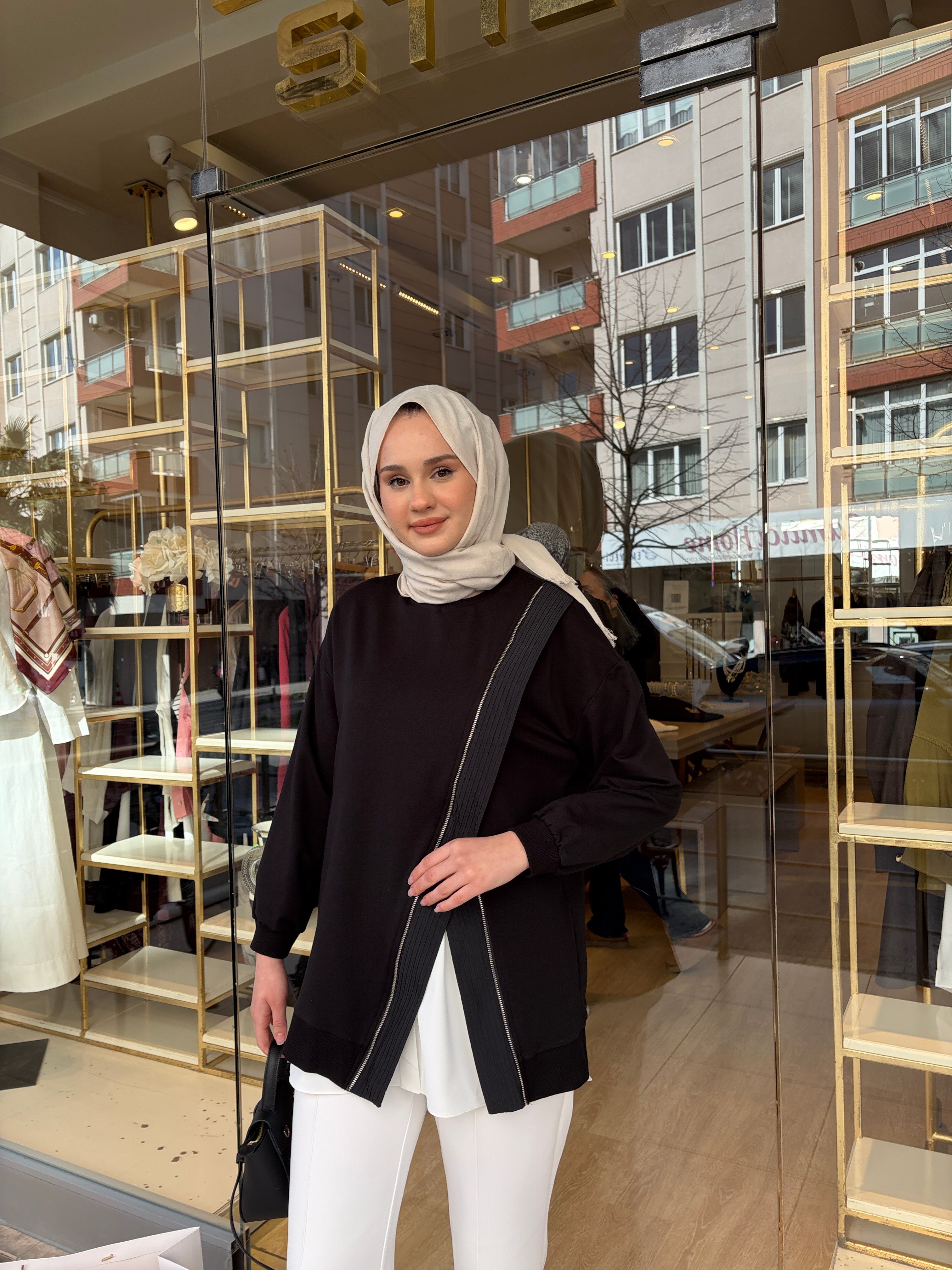 FERMUARLI SWEAT SİYAH