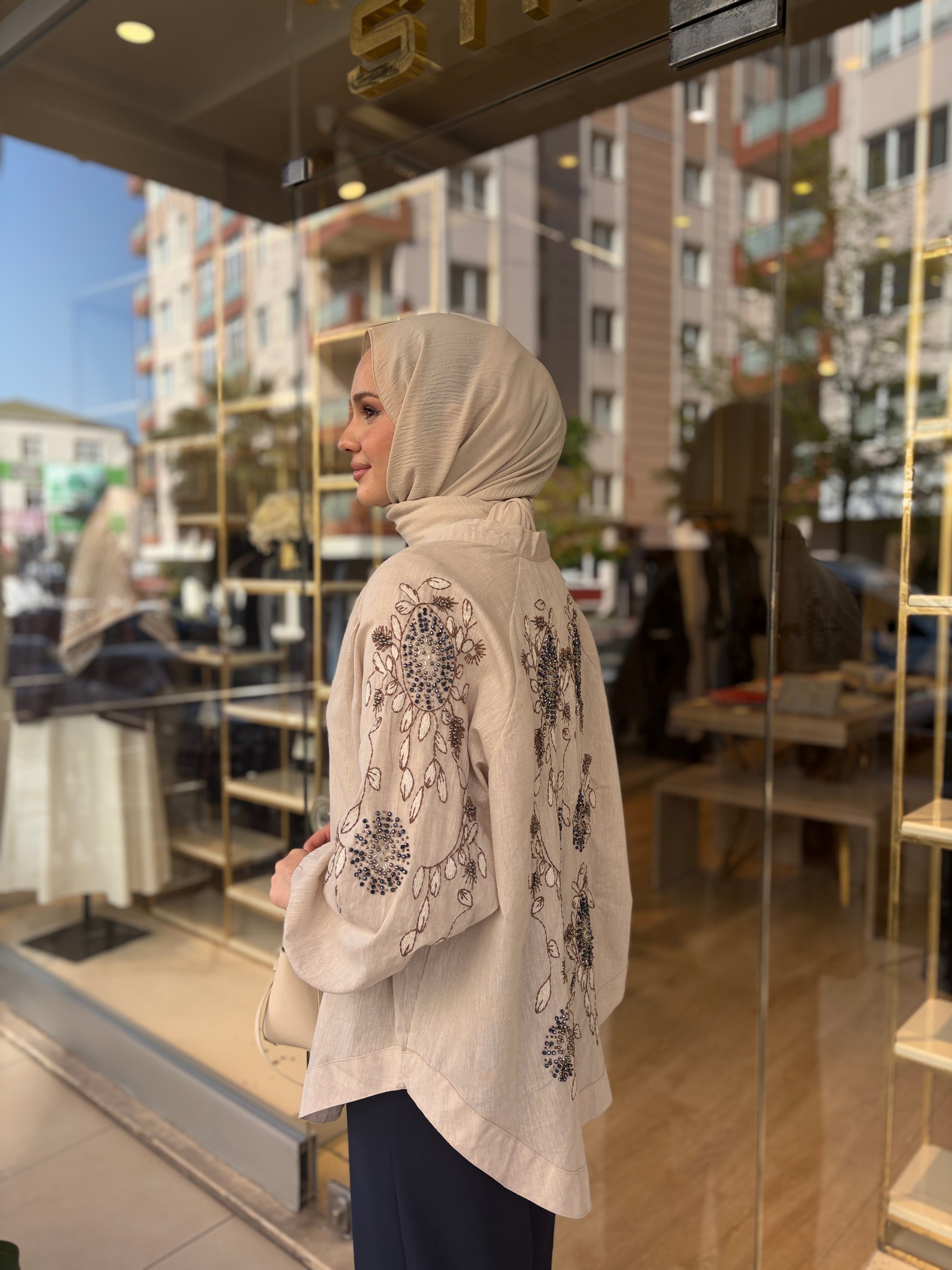 İŞLEMELİ KİMONO