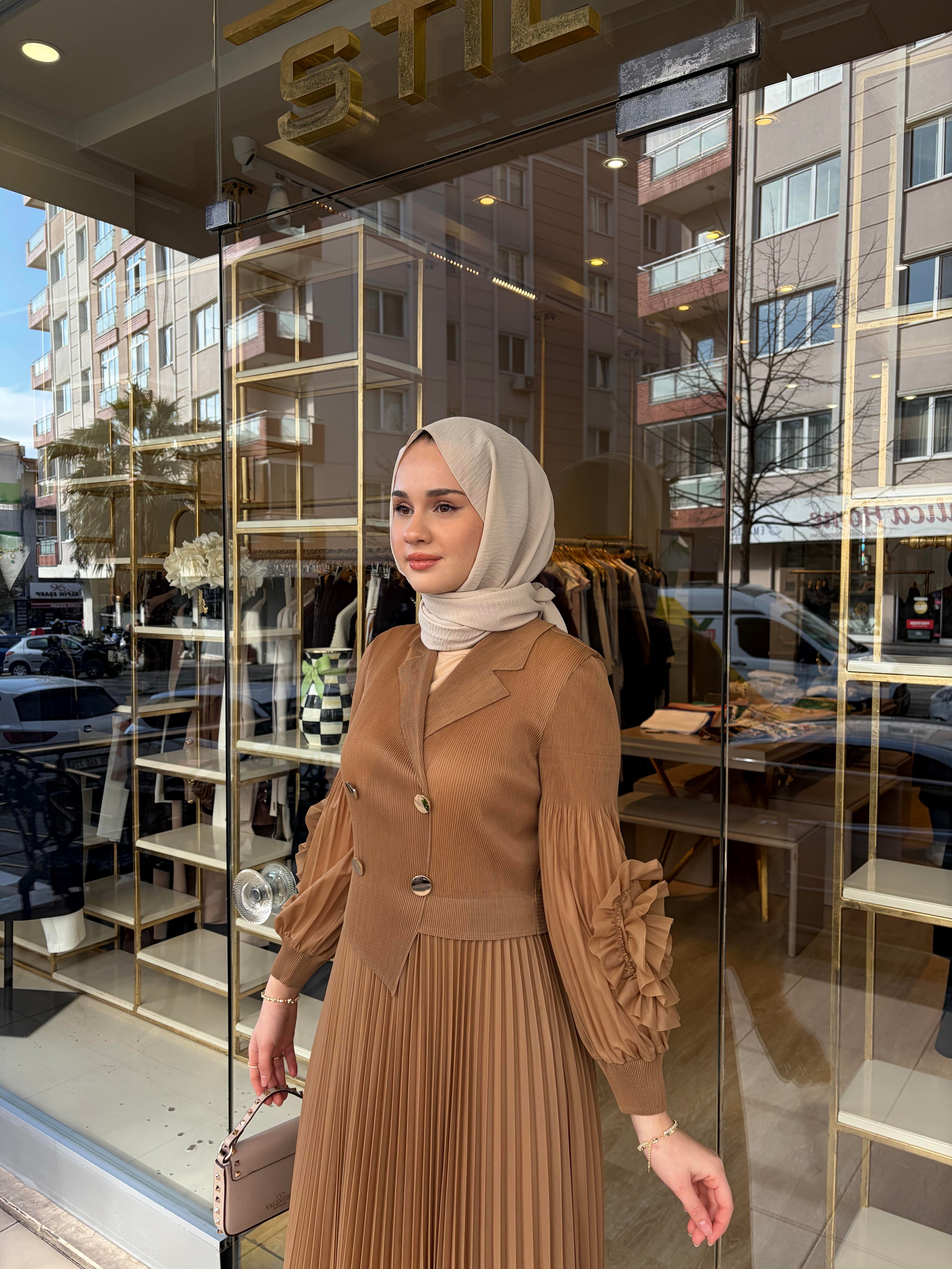 KOLLARI GÜLLÜ CEKET ELBİSE CAMEL