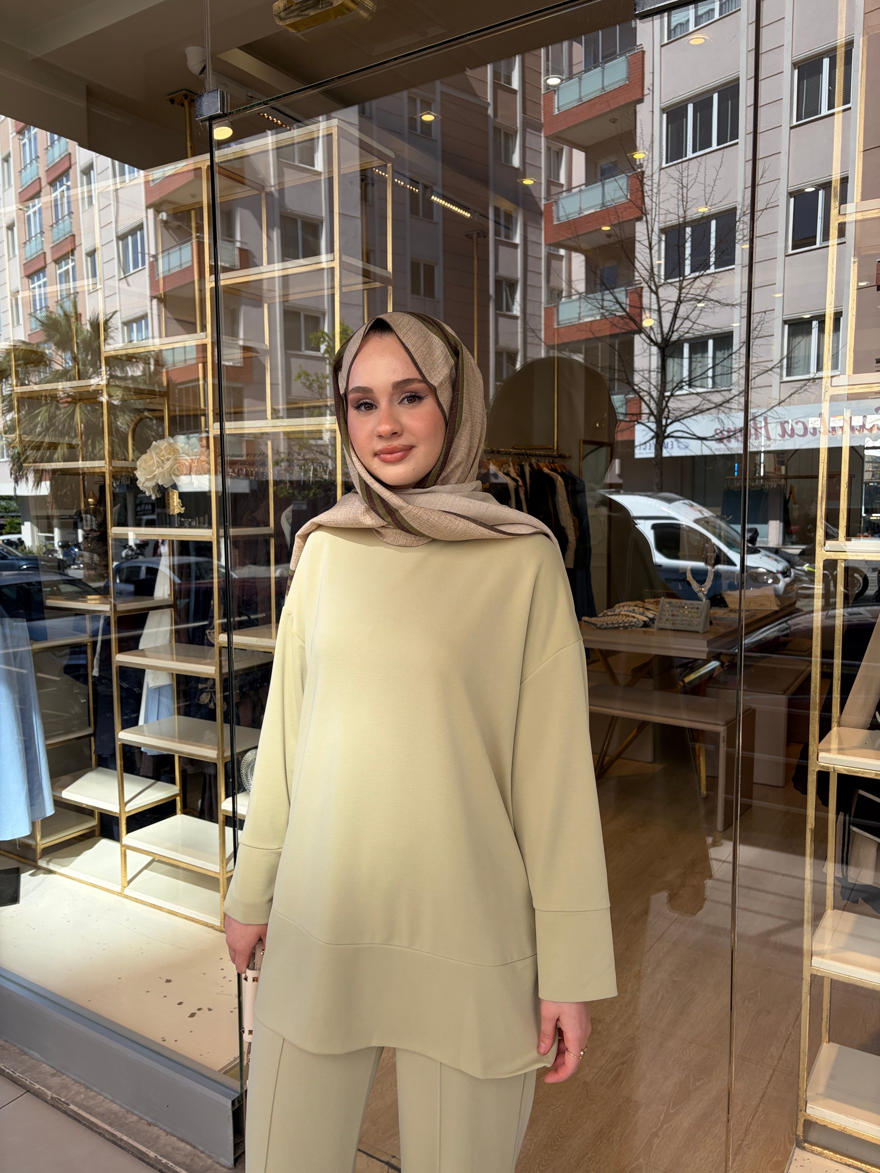 KOLU YIRTMAÇLI SWEAT TAKIM YEŞİL