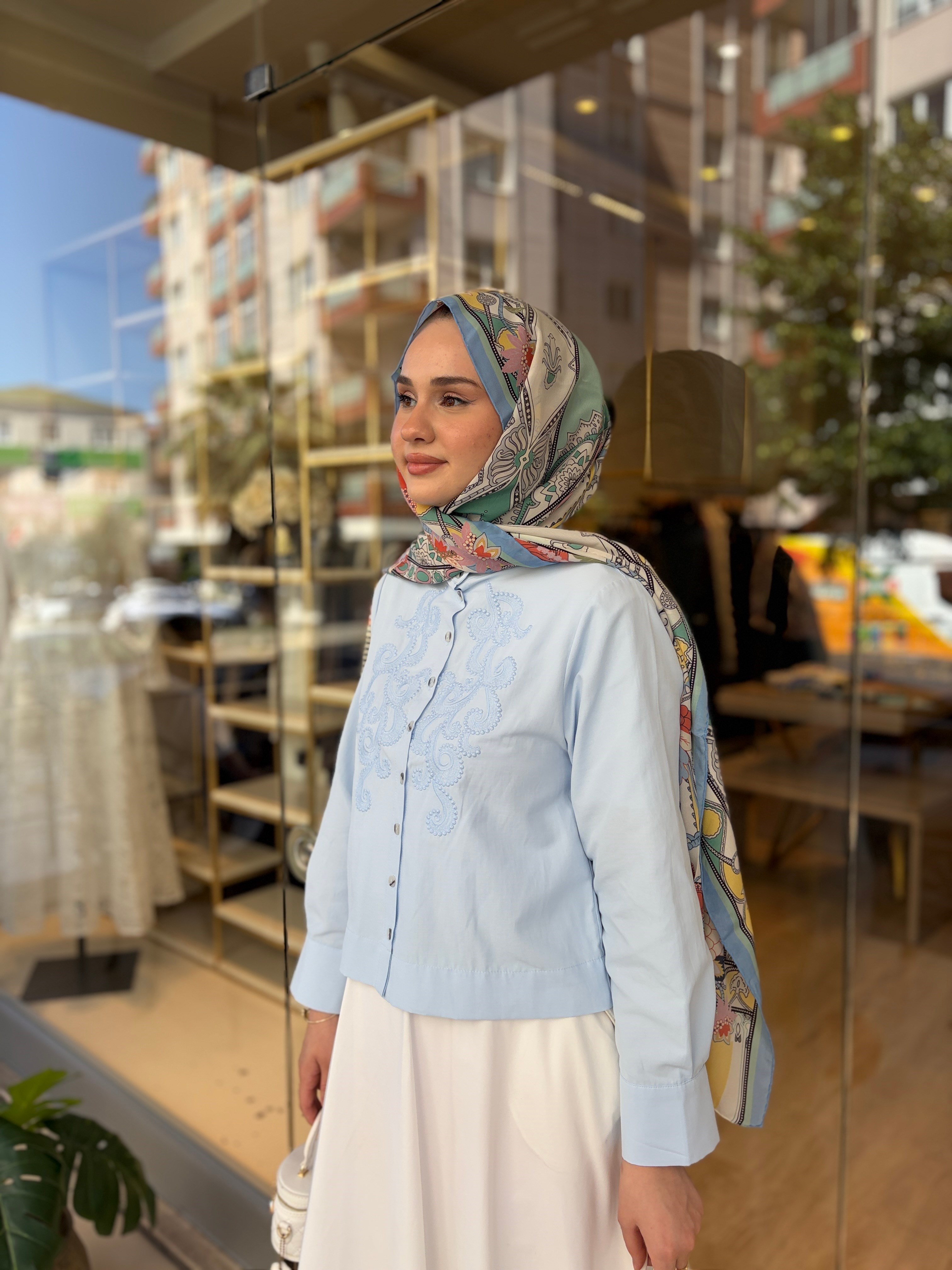 NAKIŞ DETAYLI GÖMLEK BEBE MAVİ