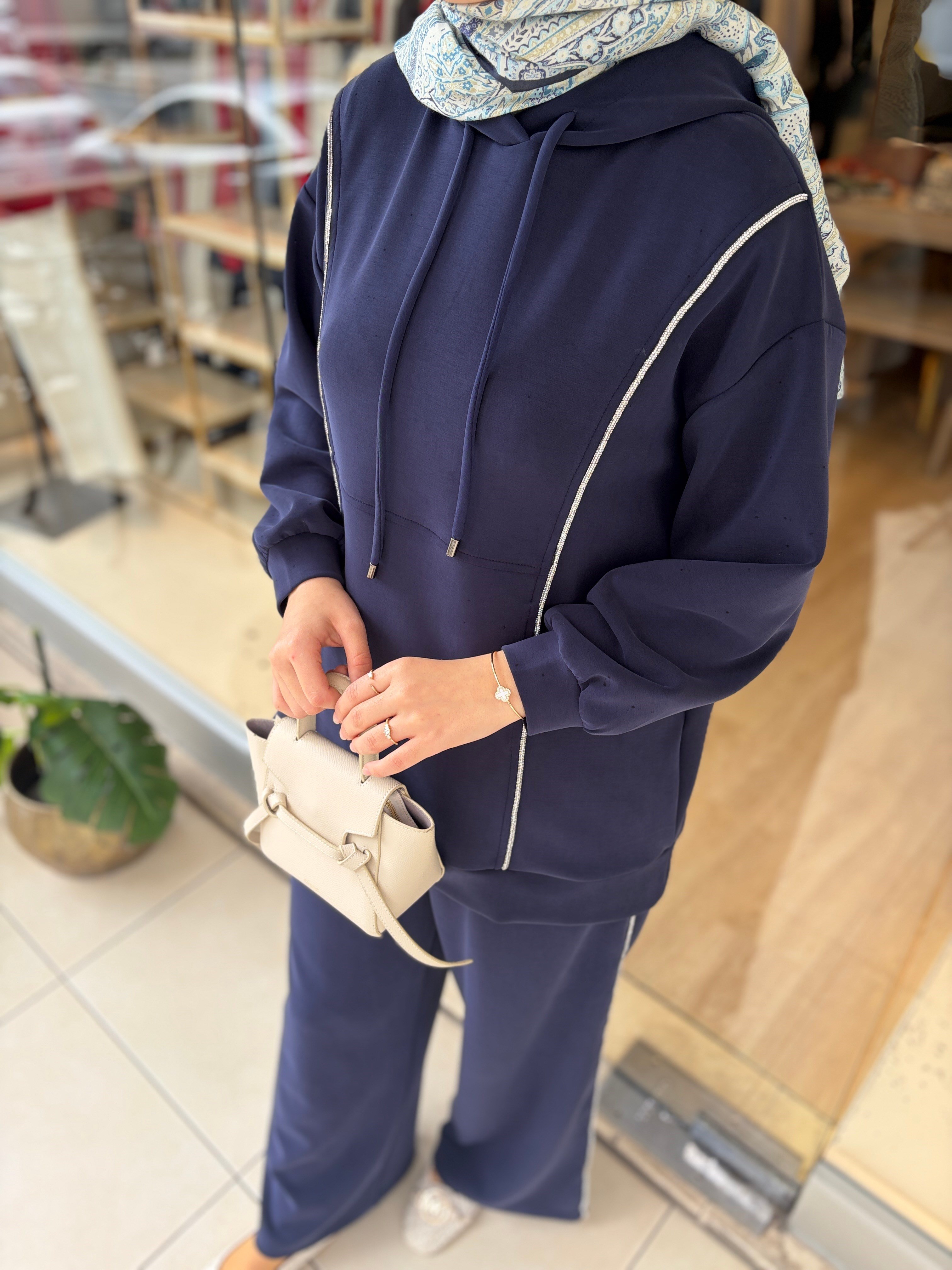 NUSS 1051 GÜMÜŞ ŞERİT DETAYLI TAKIM LACİVERT 