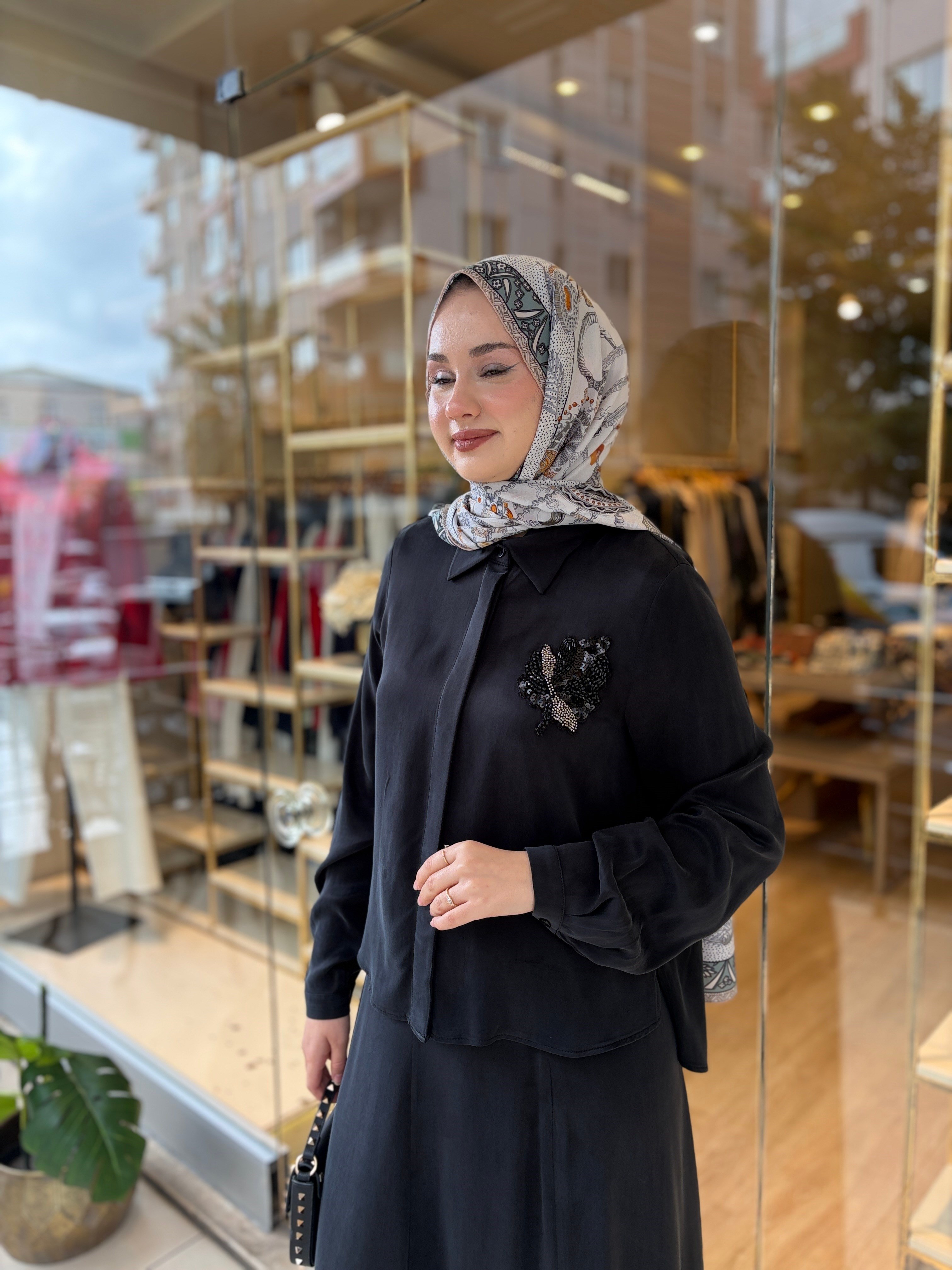NUSS 1084 YAPRAK İŞLEMELİ İPEL QUPRA  ETEKLİ TAKIM SİYAH