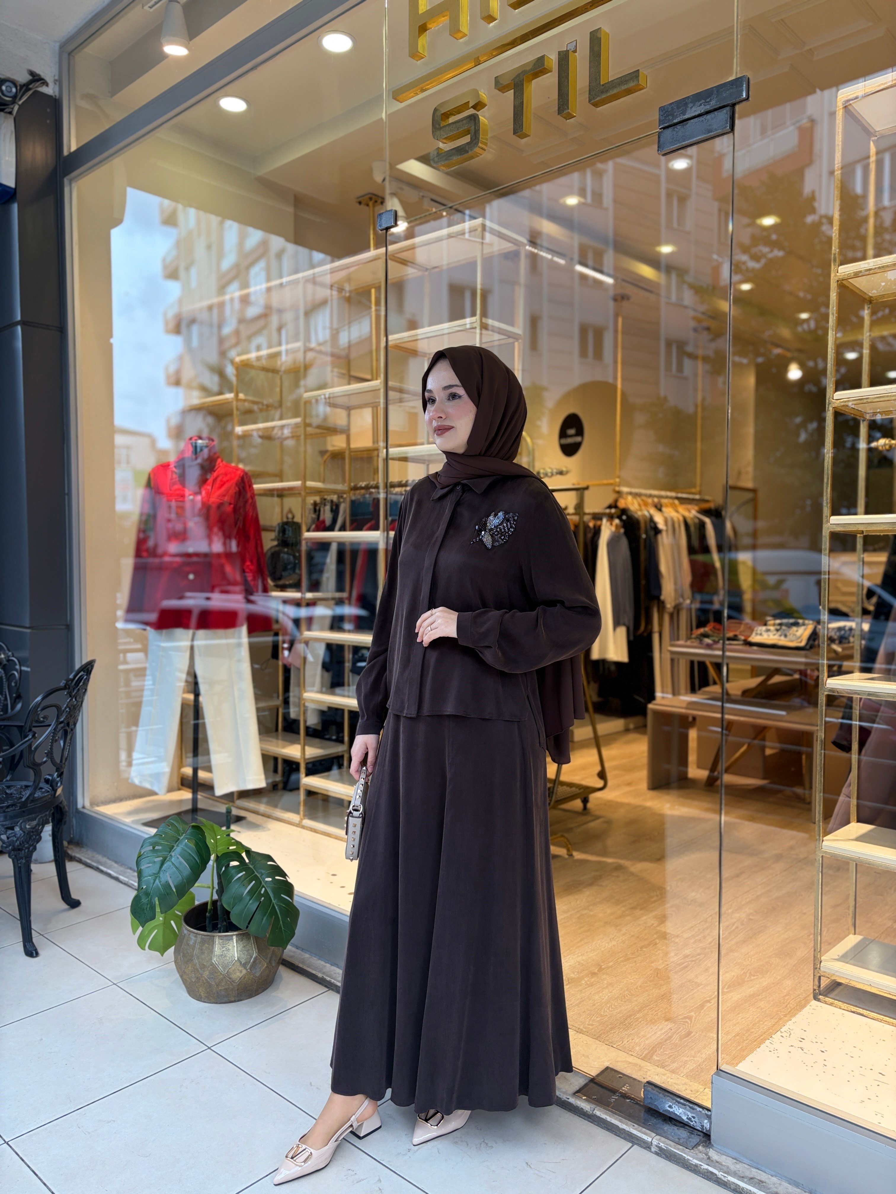 NUSS 1084 YAPRAK İŞLEMELİ İPEL QUPRA  ETEKLİ TAKIM KAHVE