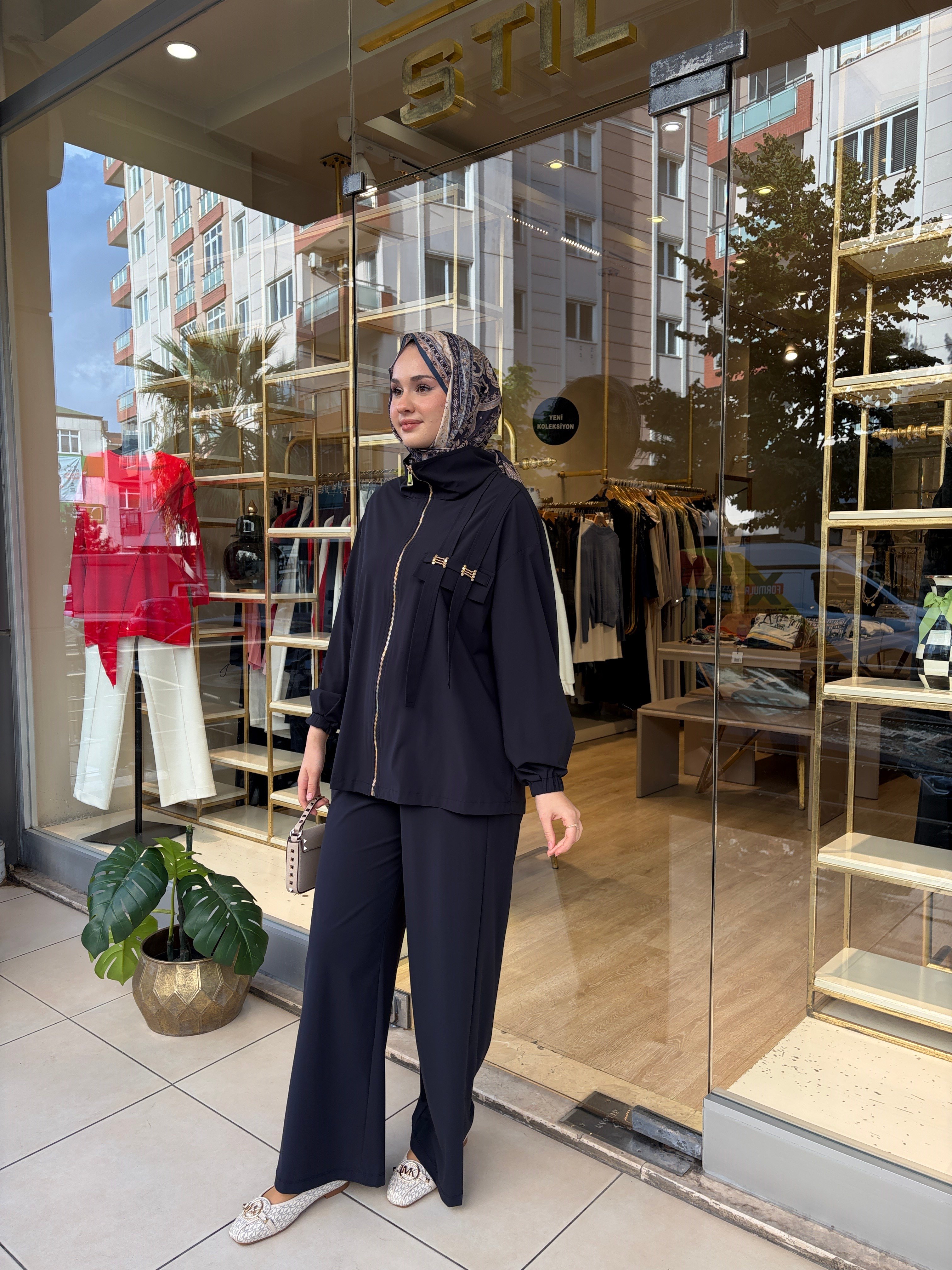 NUSS 1091 CEP ÜZERİ ŞERİT DETAYPANTOLONLU TAKIM LACİVERT 