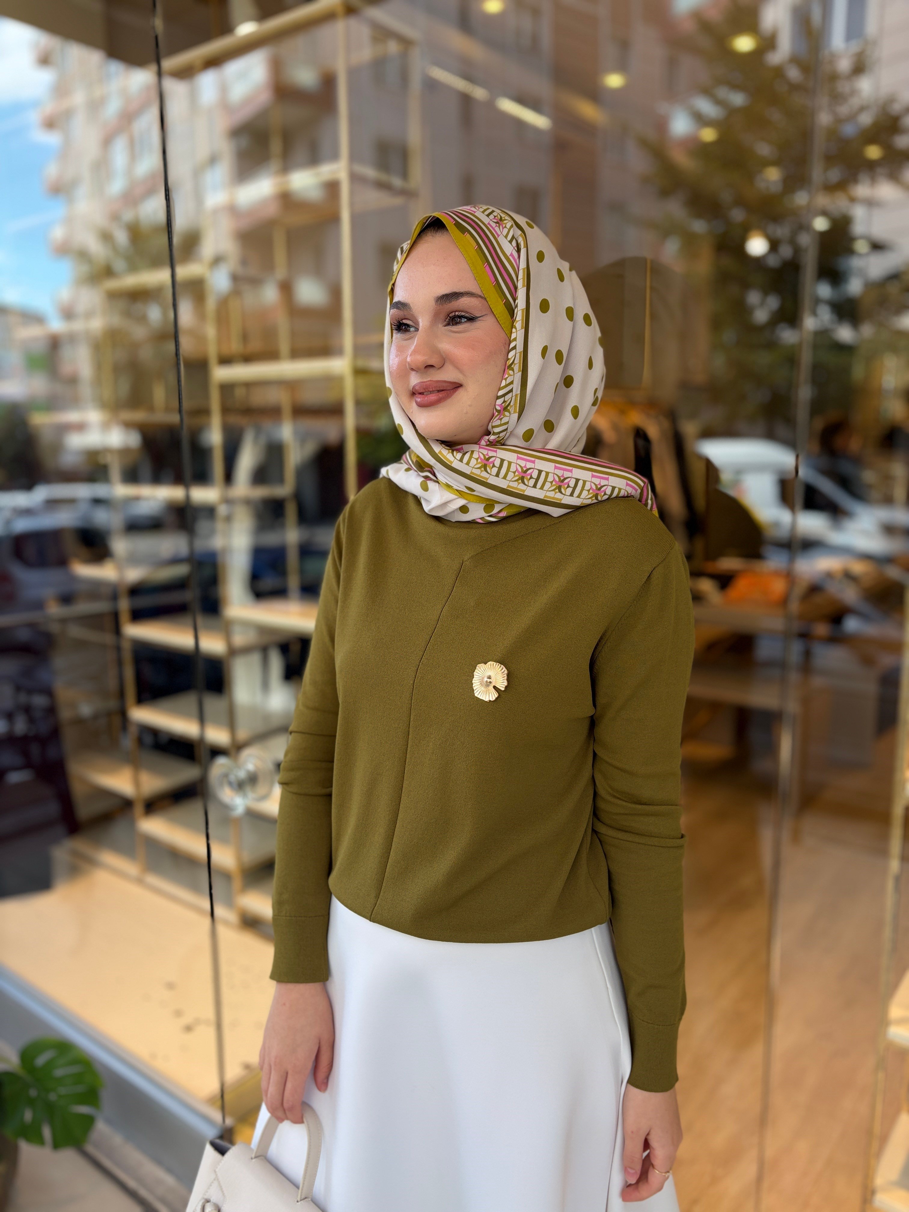 NUSS200 BROŞ DETAYLI YARIM BALIKÇITRİKOTUNİK LİME