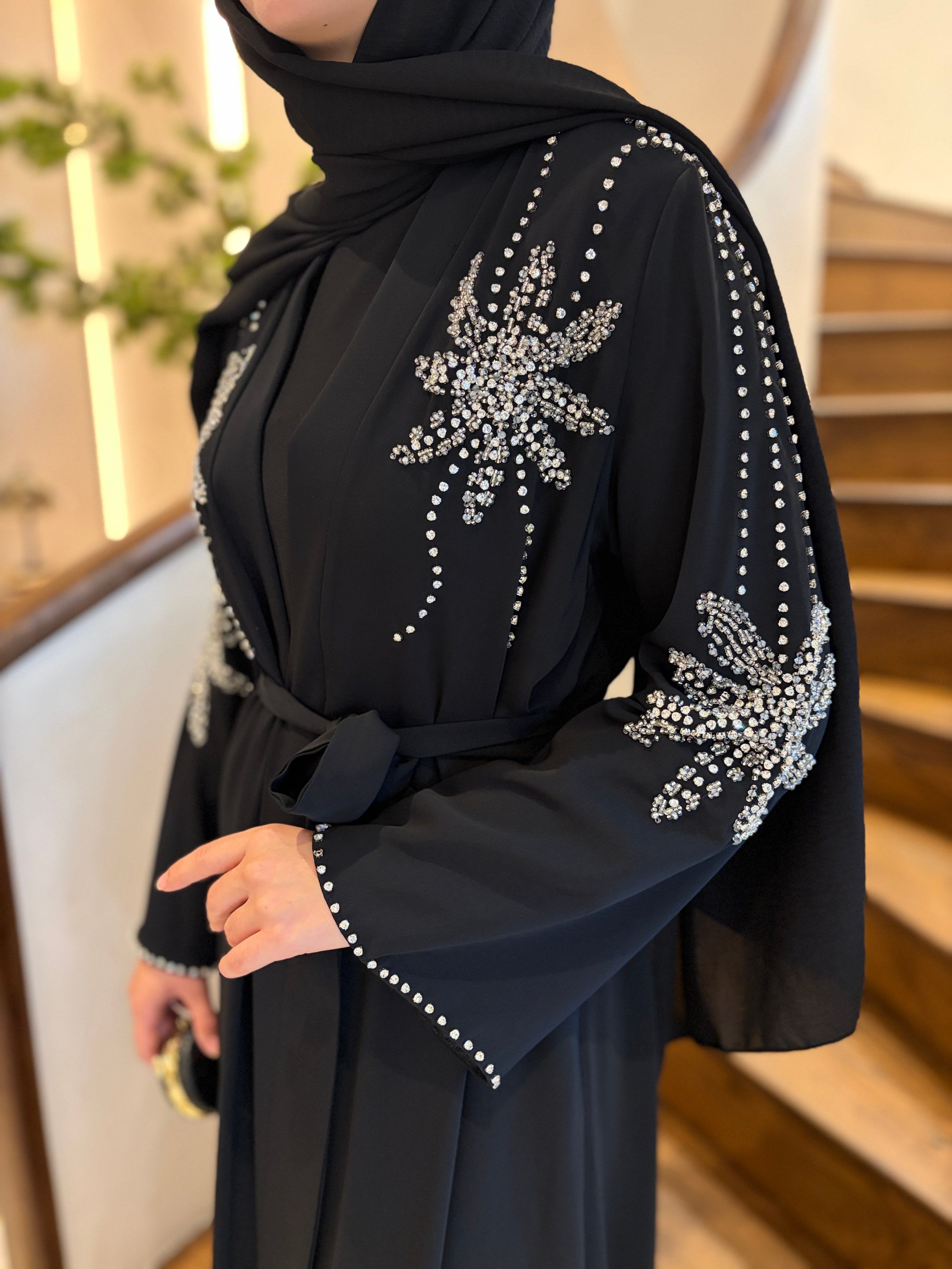 OMZU İŞLEMELİ ABAYA