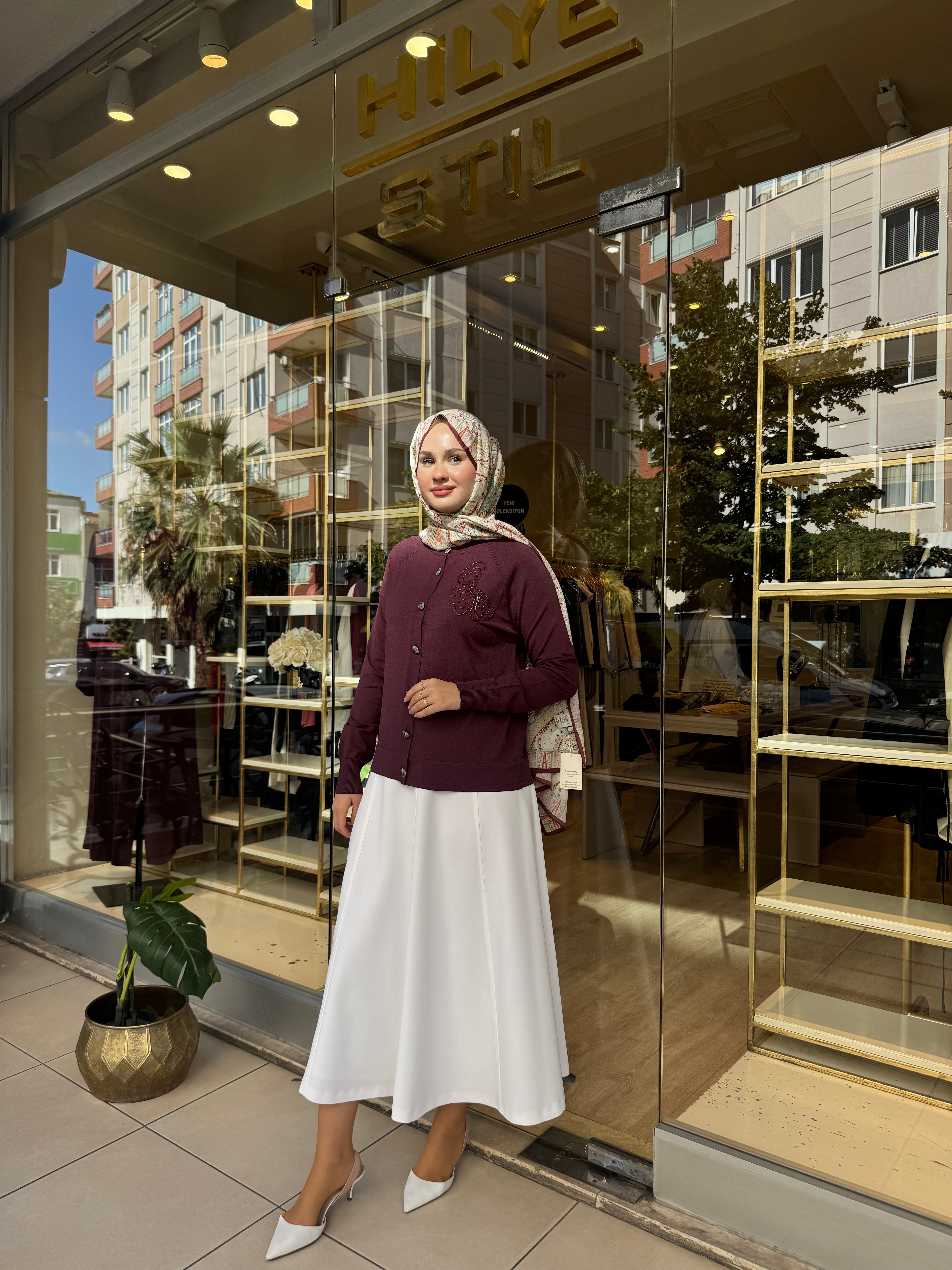 OMZU MOTİFLİ HIRKA MÜRDÜM