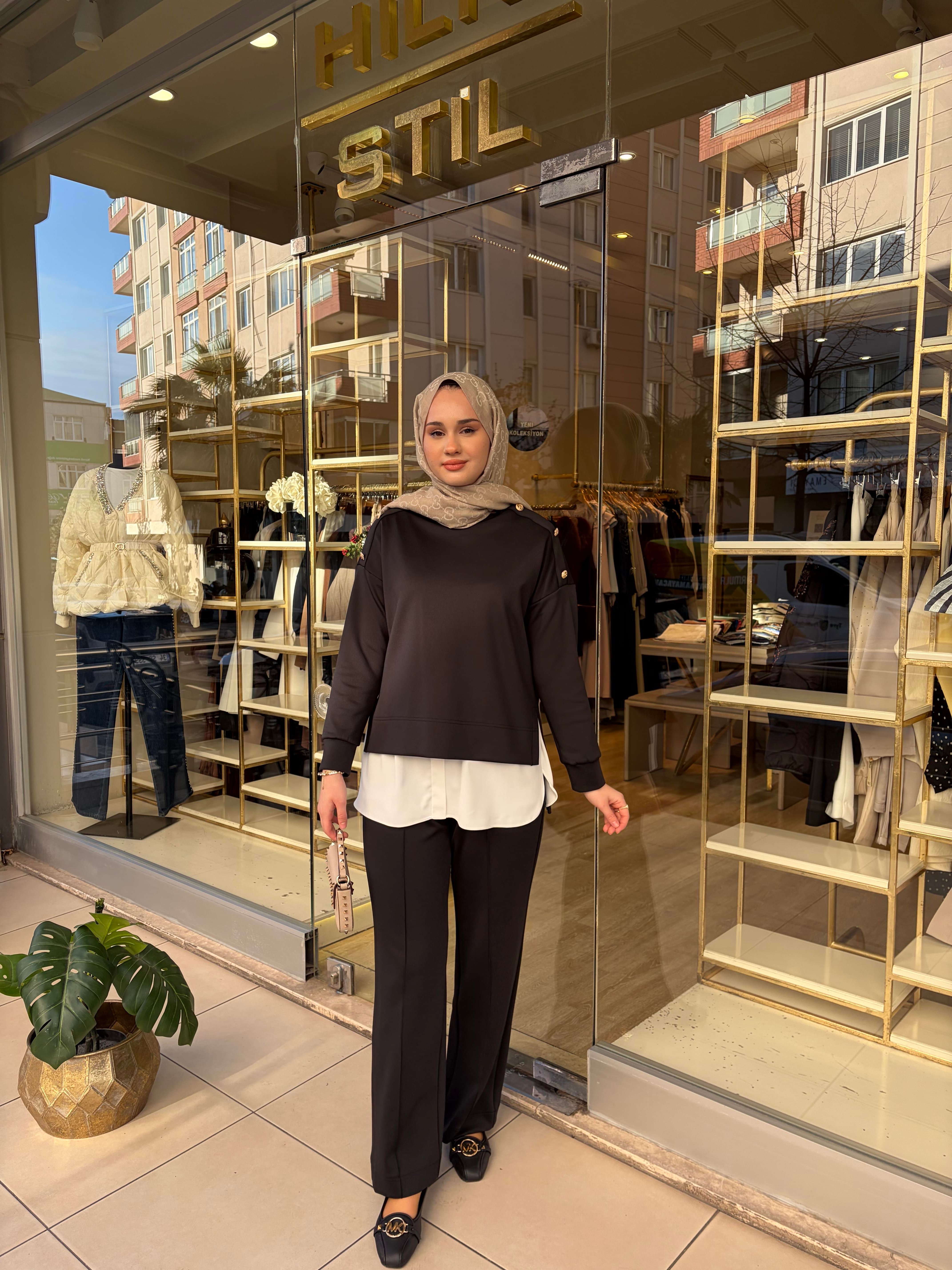 OMZU PATLI DÜĞMELİ SCUBA BLUZ SİYAH