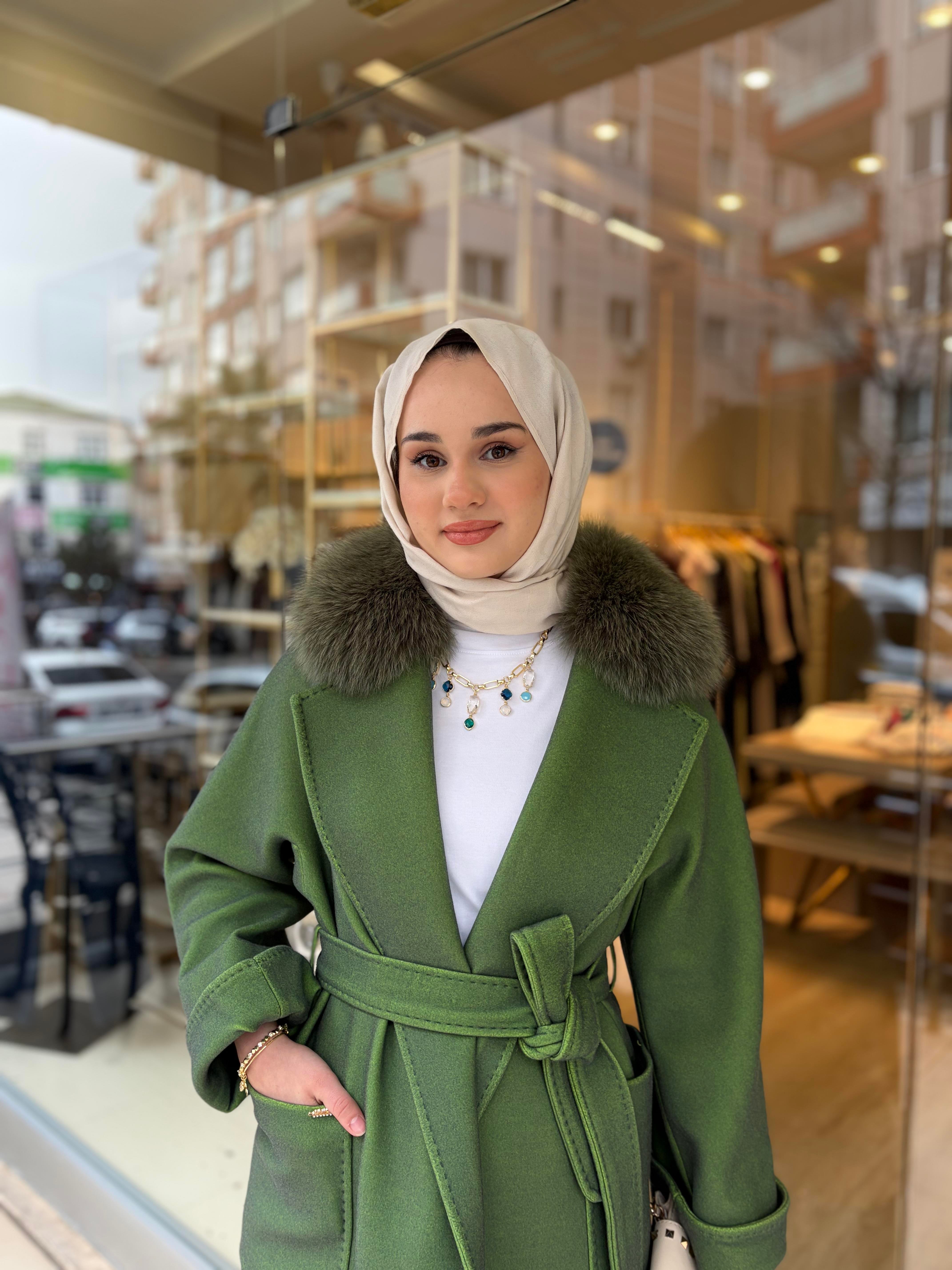 YAKASI KÜRKLÜ UZUN KABAN YEŞİL