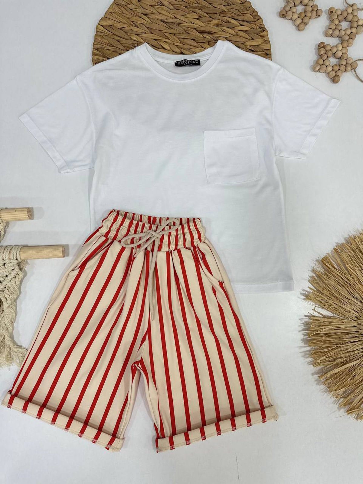 Oversize Çizgili Şortlu Pamuklu Takım Kırmızı ( 4-12 Yaş)