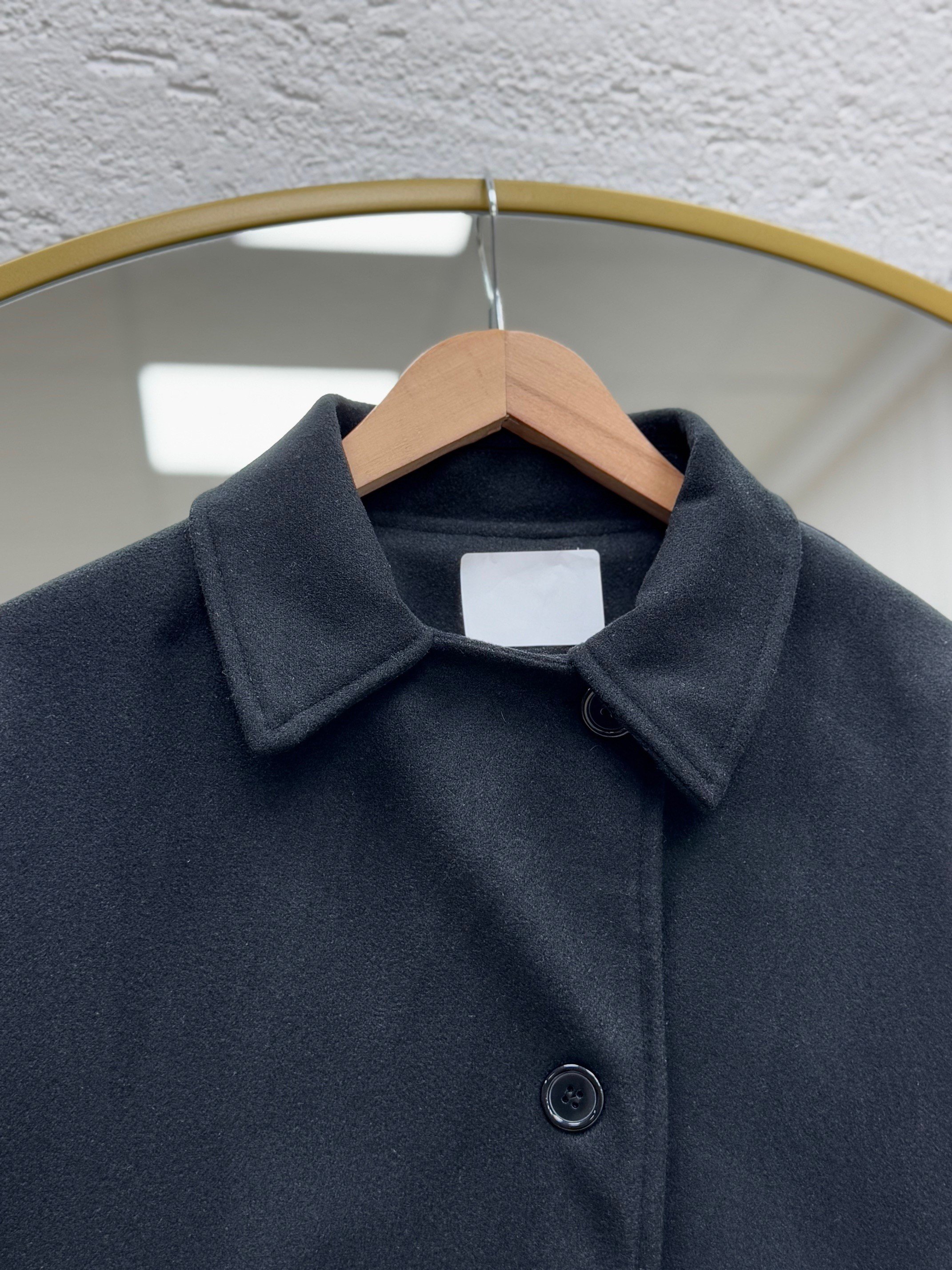 Aliona Kolları Apoletli Yarasa Kollu Kısa Kaban-EK687 Siyah